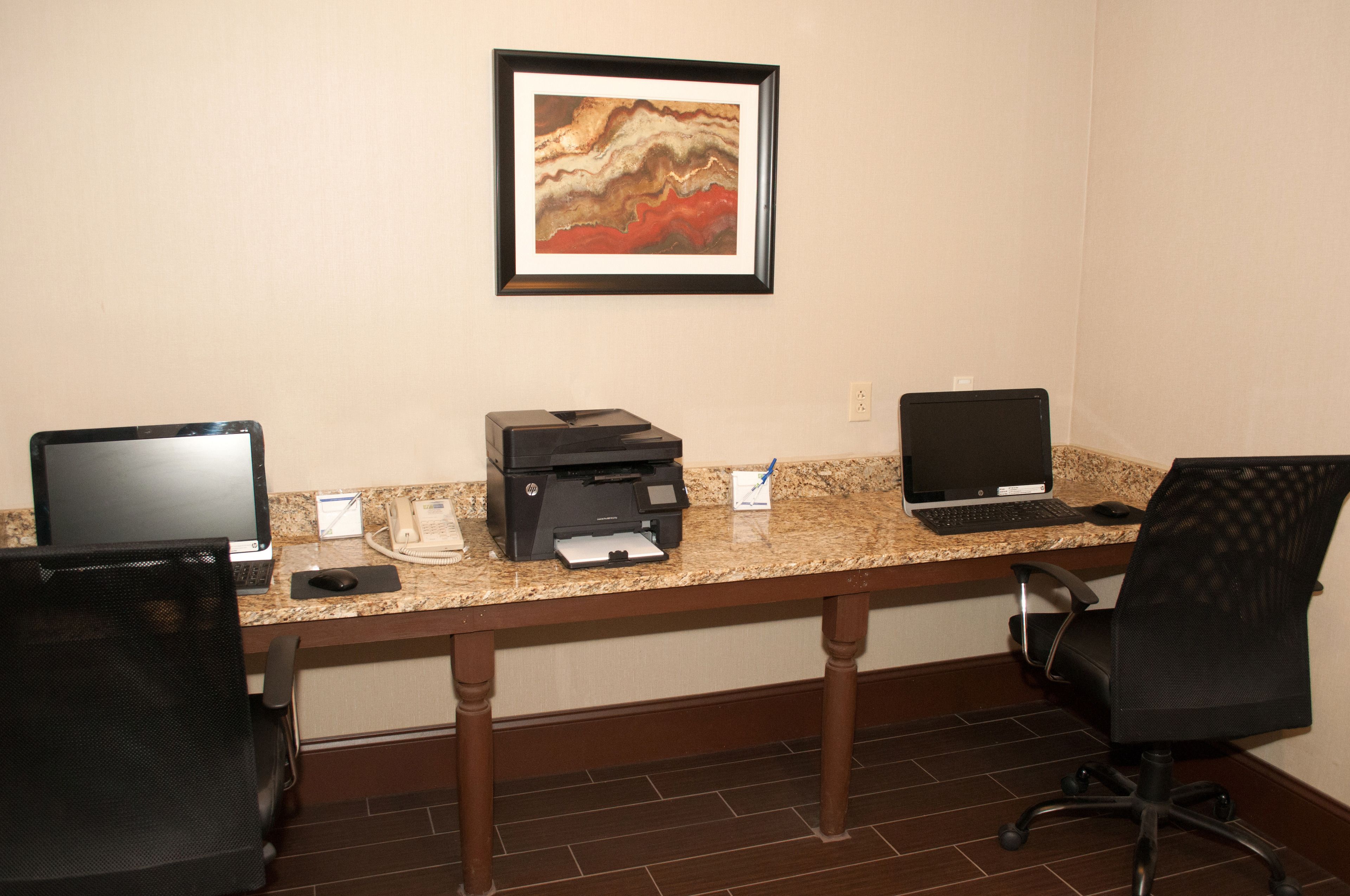 Holiday Inn Express Vernon - Manchester
