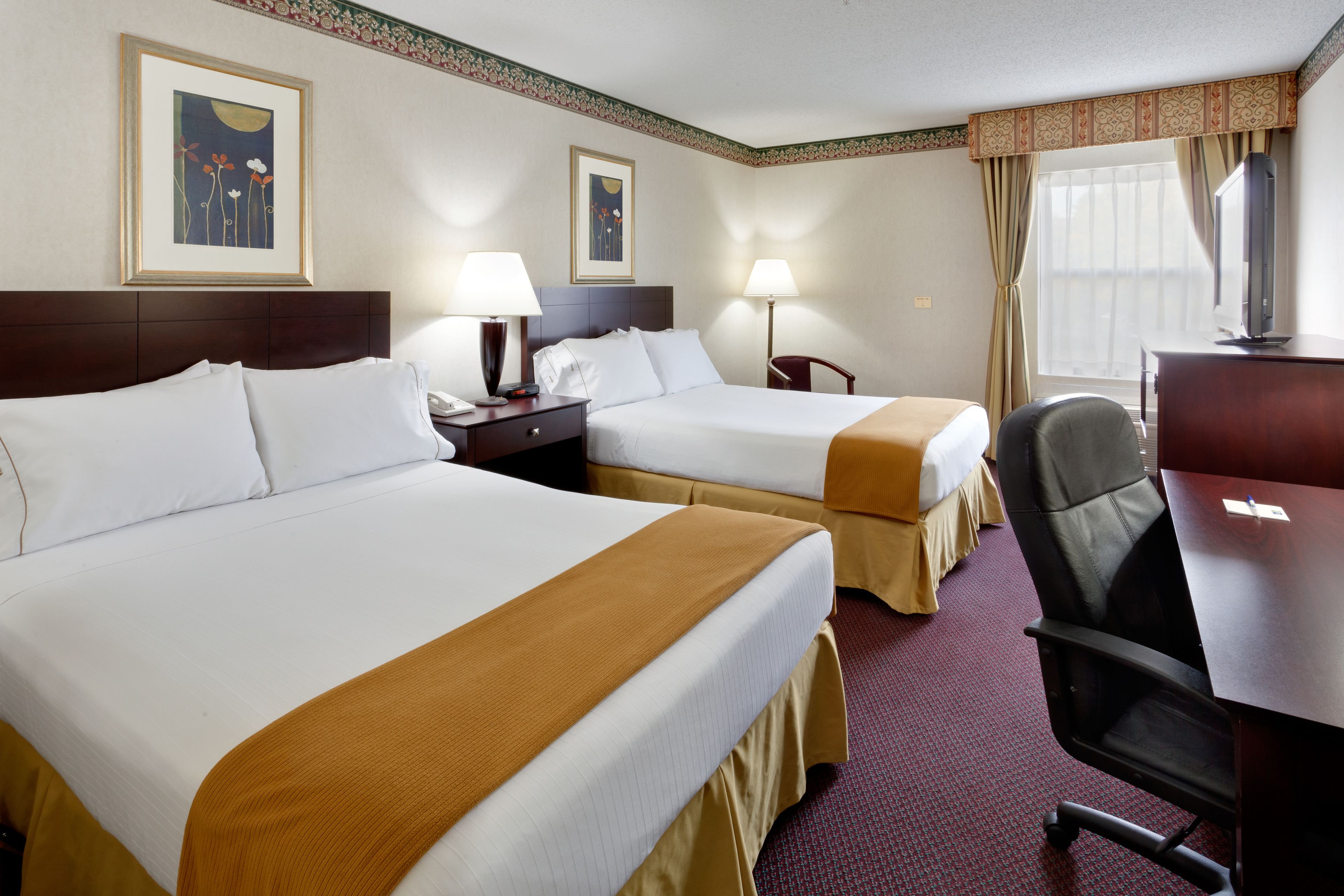 Holiday Inn Express Vernon - Manchester