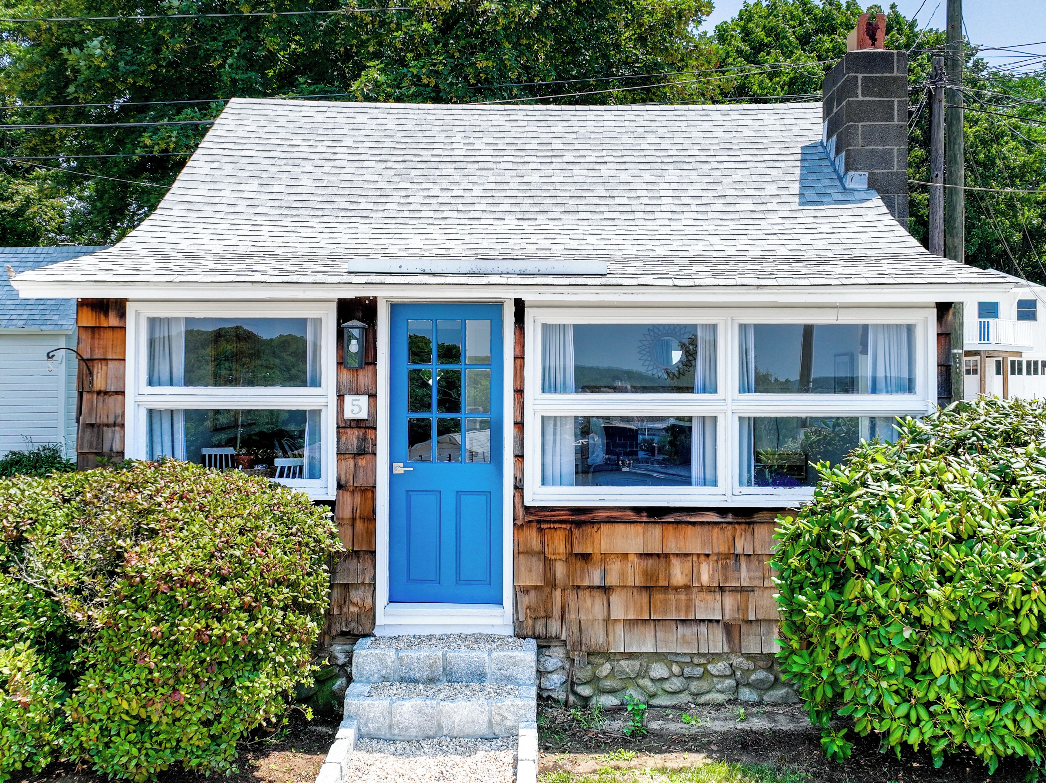 Marina Bay Cottages