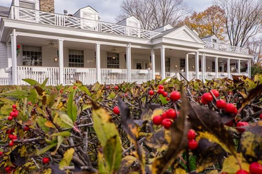 Captain Stannard Bed and Breakfast Country Inn