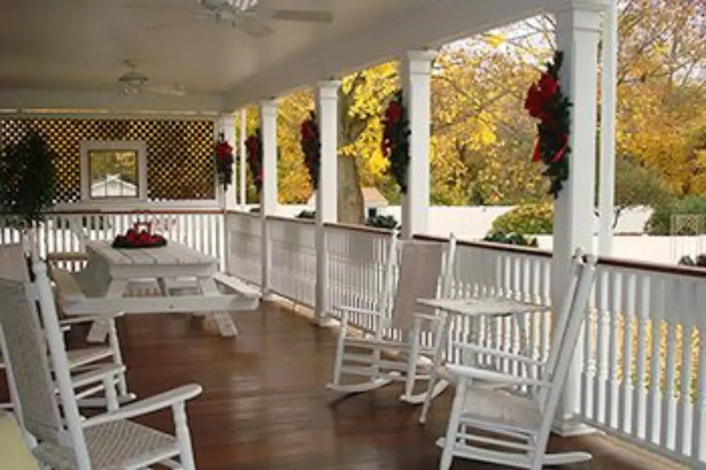 Captain Stannard Bed and Breakfast Country Inn
