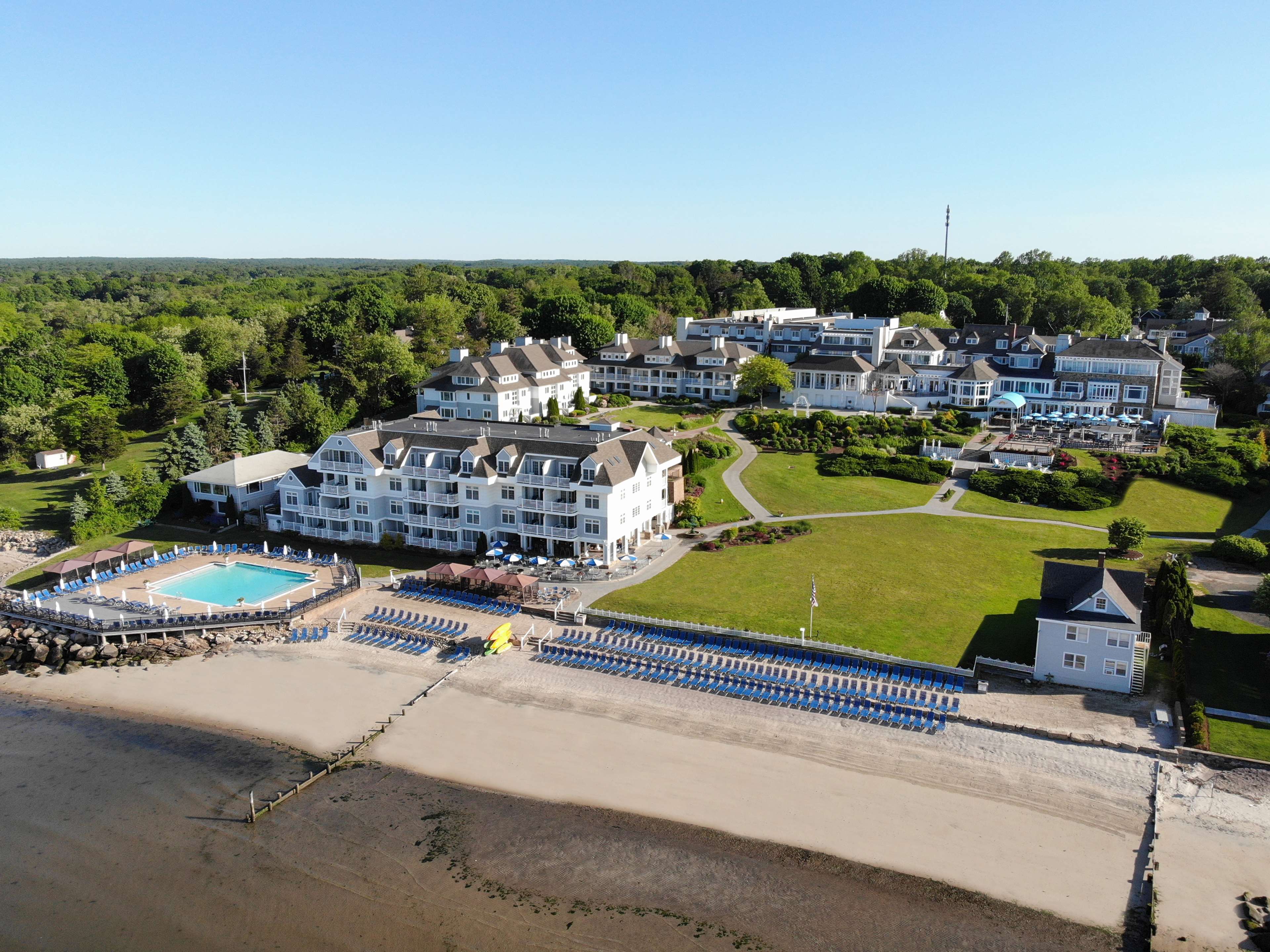 Waters Edge Resort & Spa
