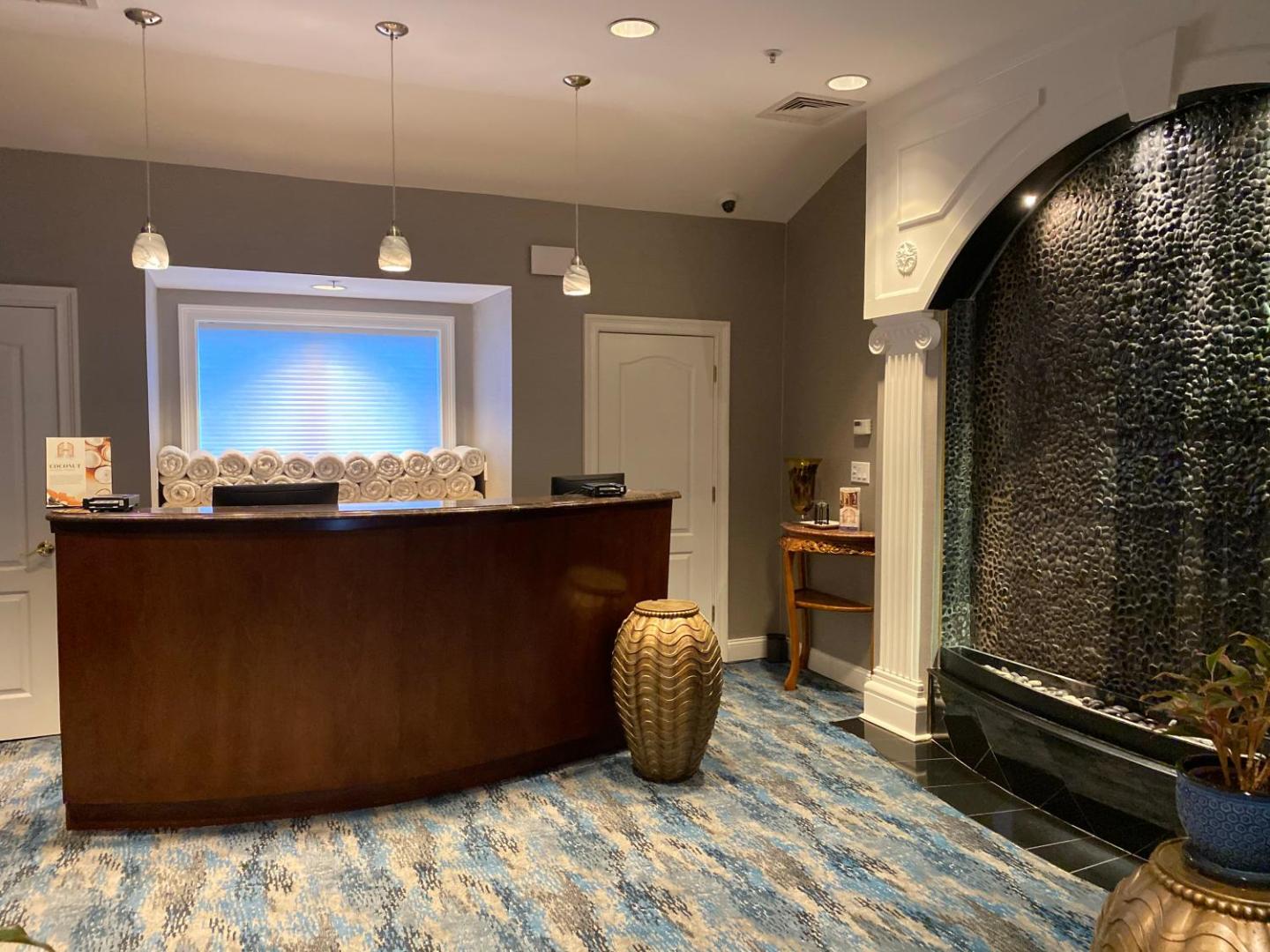 Waters Edge Resort & Spa