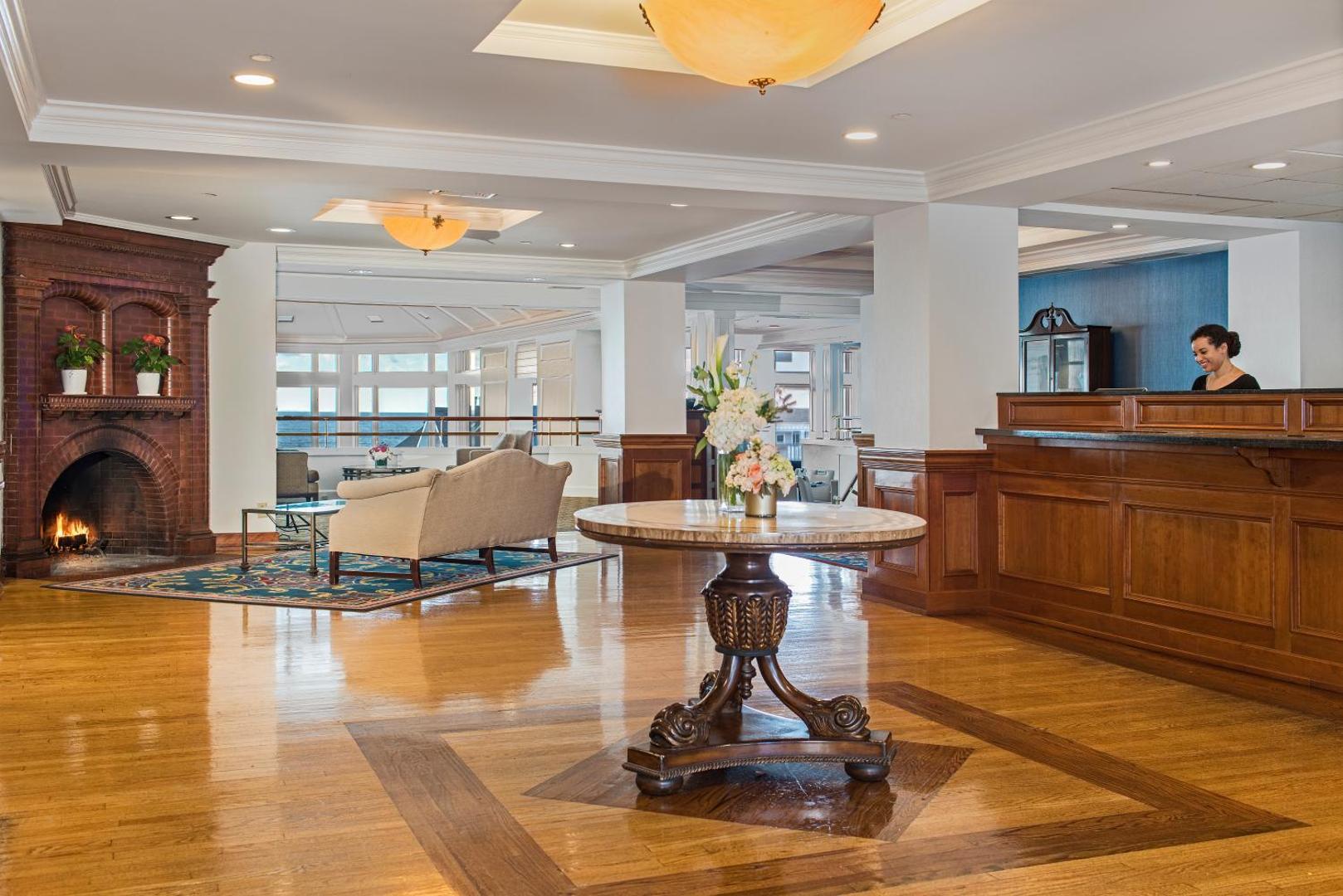 Waters Edge Resort & Spa