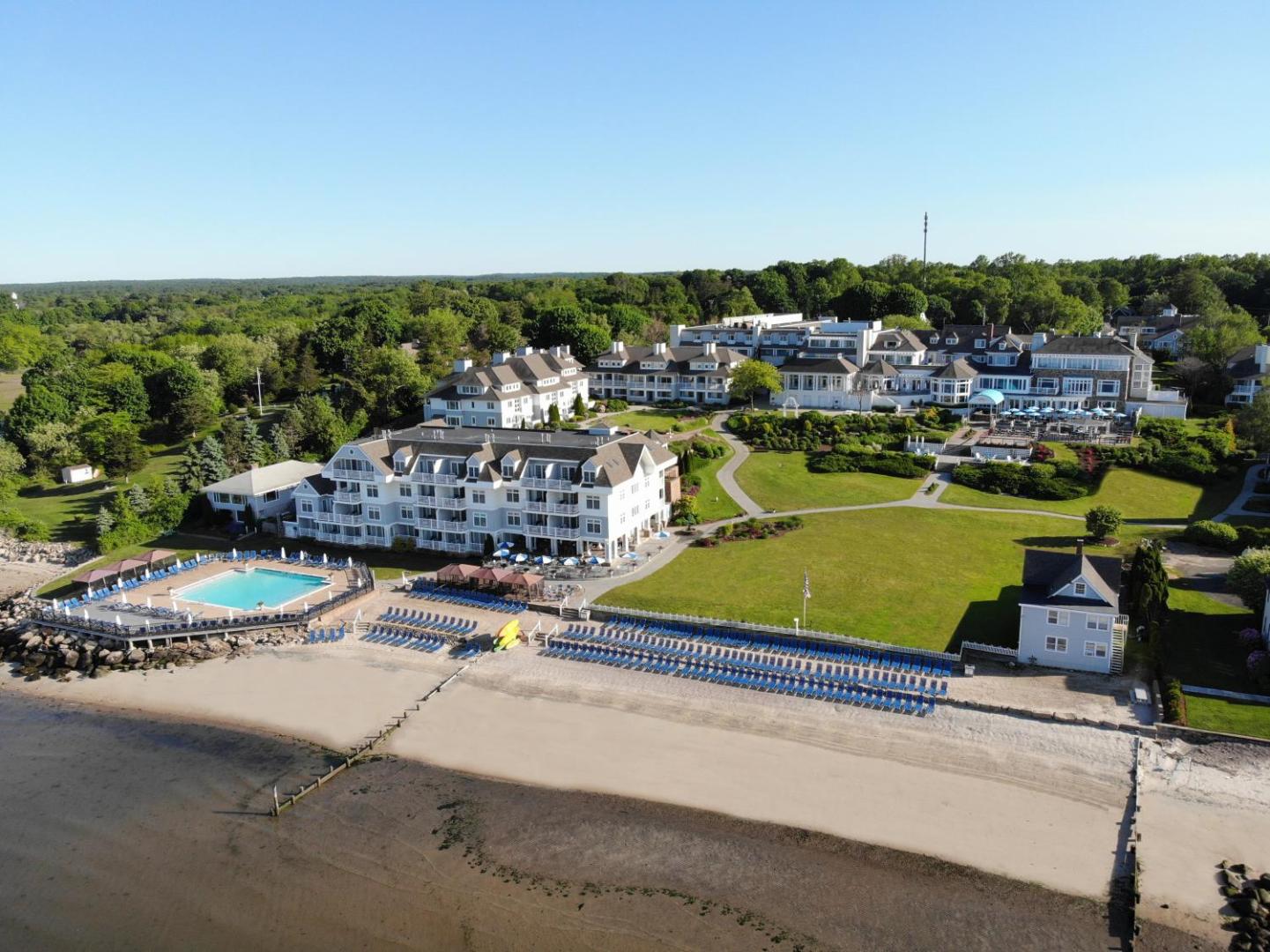 Waters Edge Resort & Spa