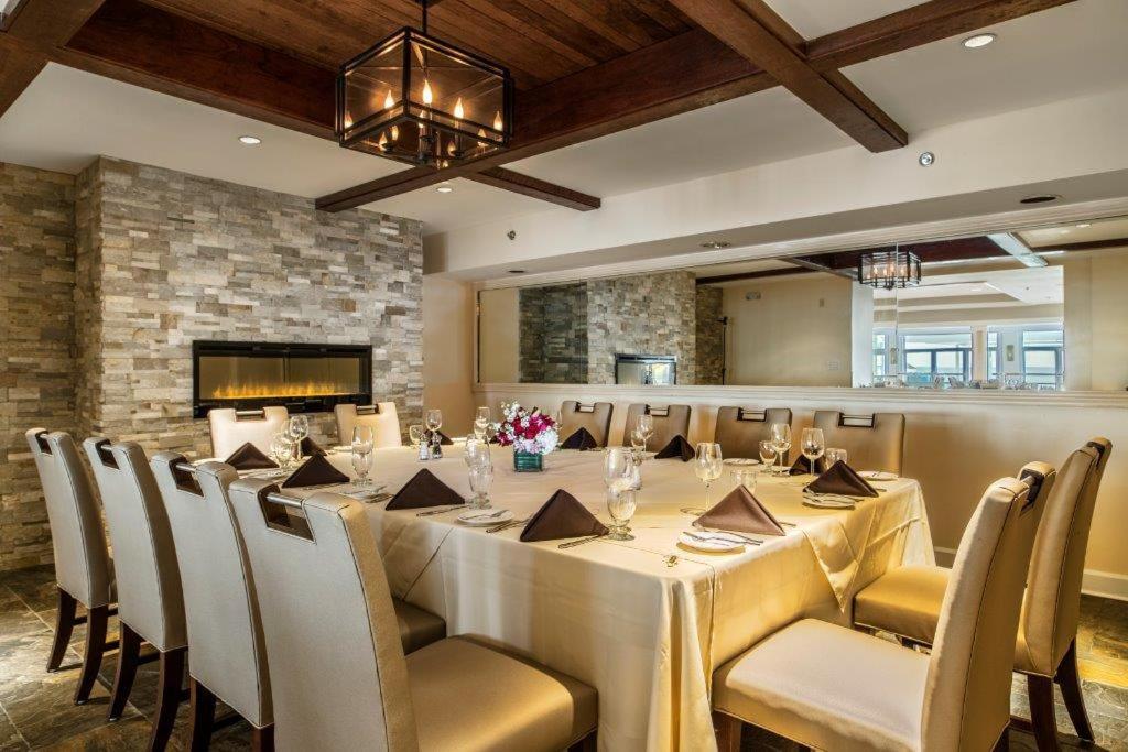 Waters Edge Resort & Spa