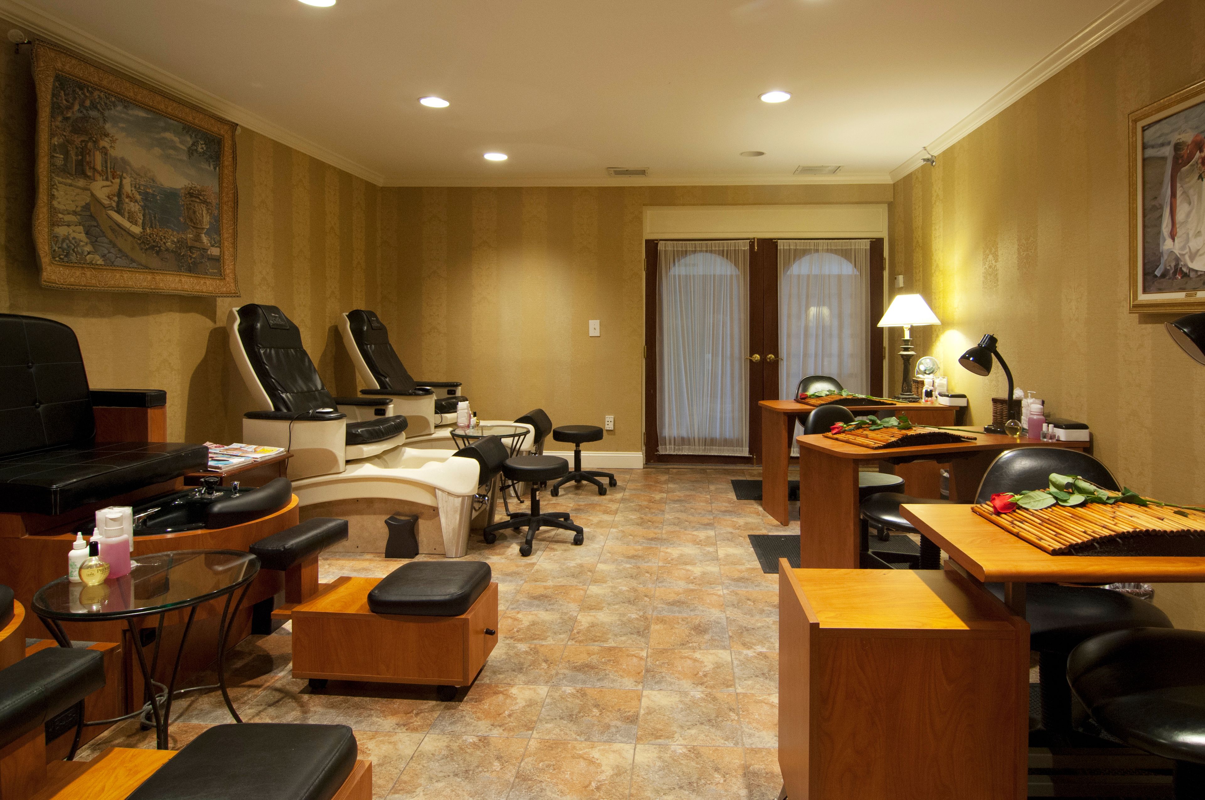 Waters Edge Resort & Spa