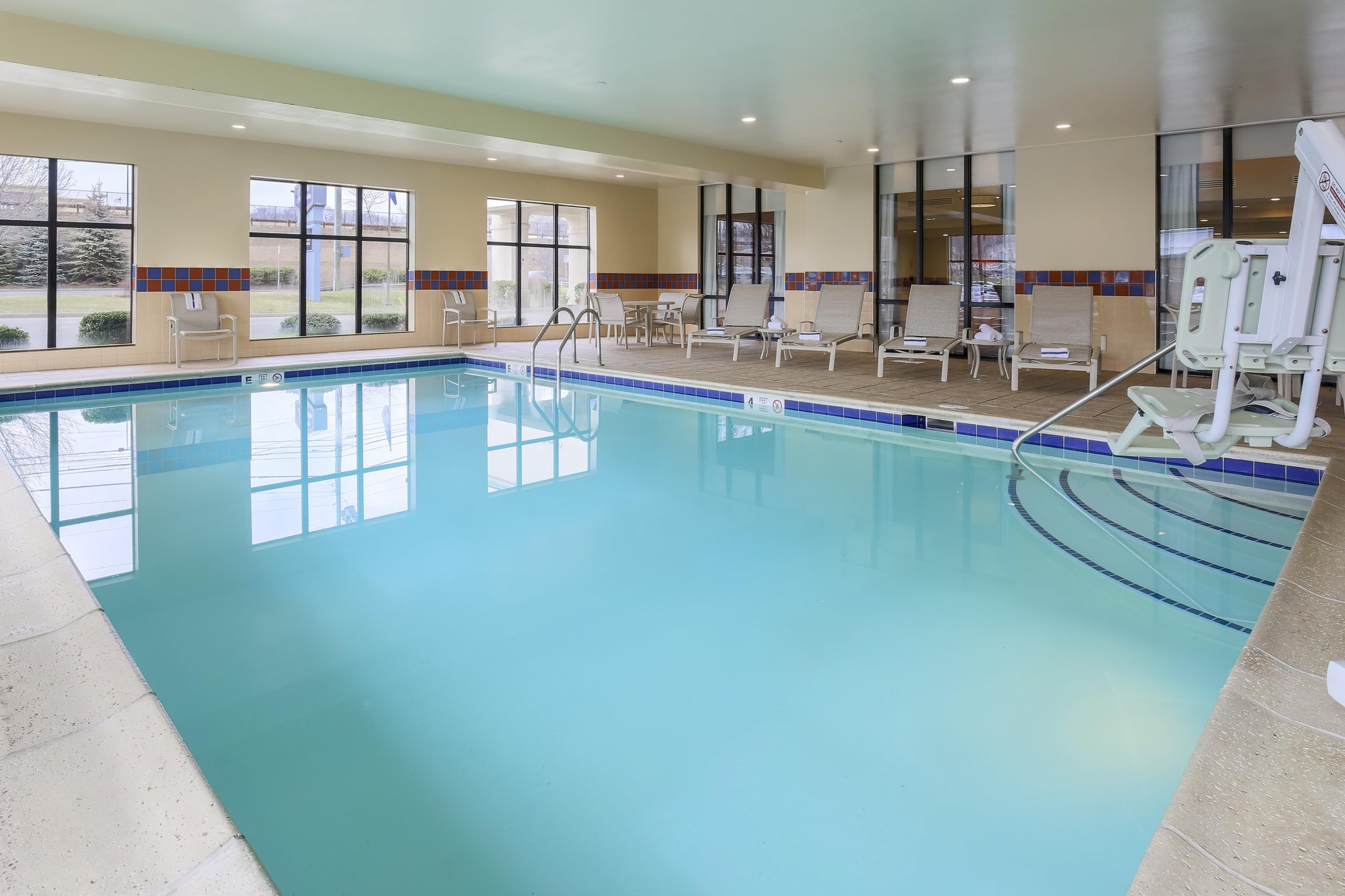 Hampton Inn & Suites