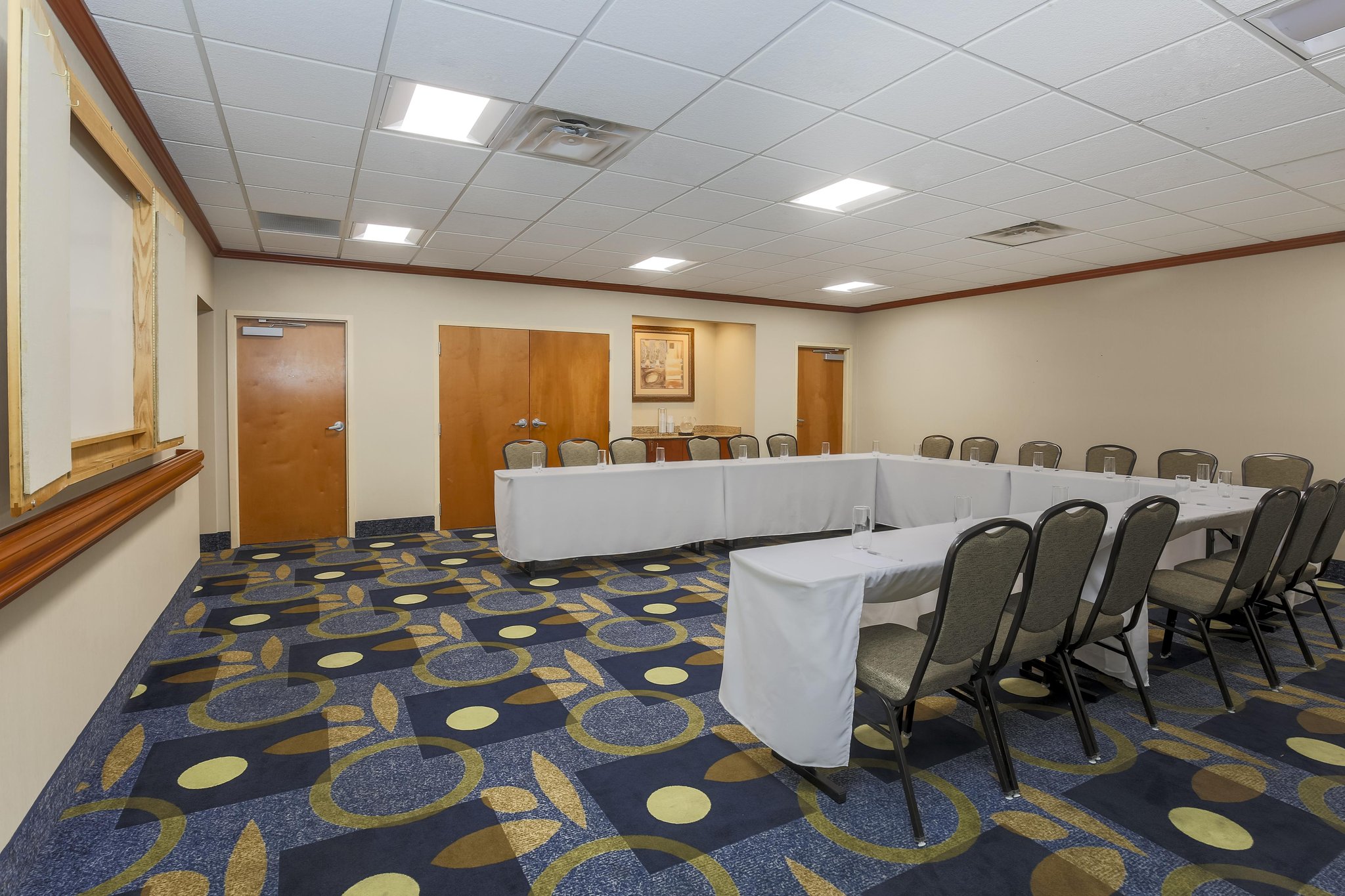 Hampton Inn & Suites