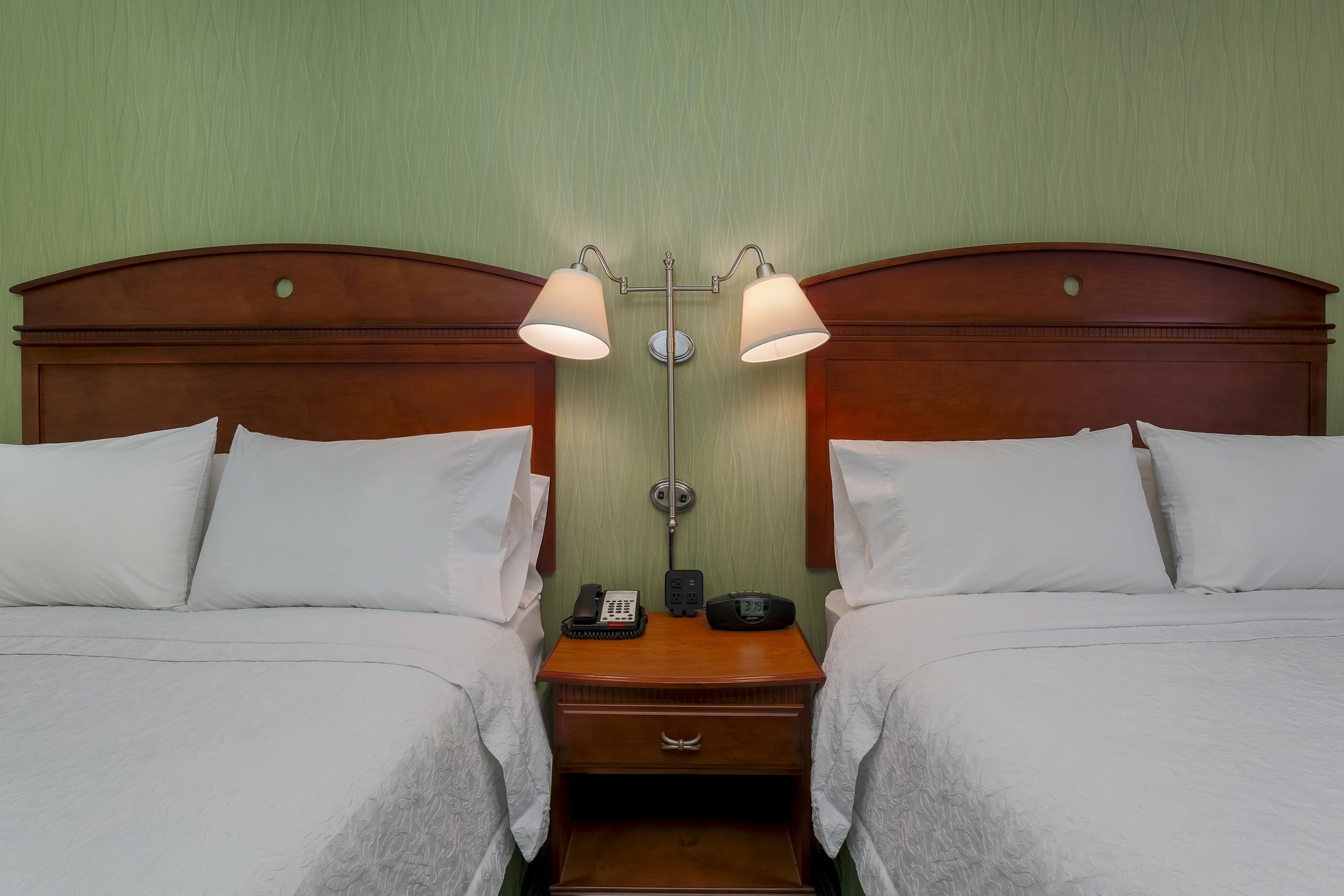 Hampton Inn & Suites