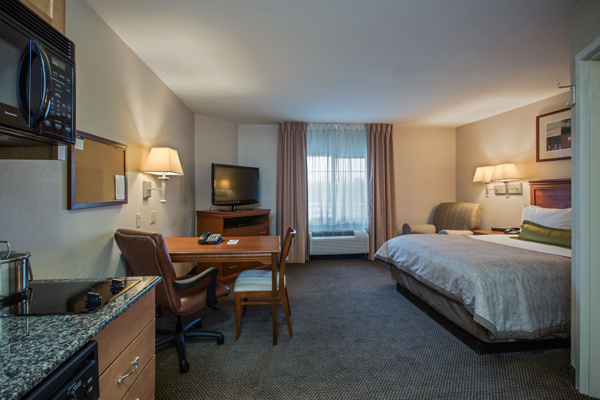 Candlewood Suites