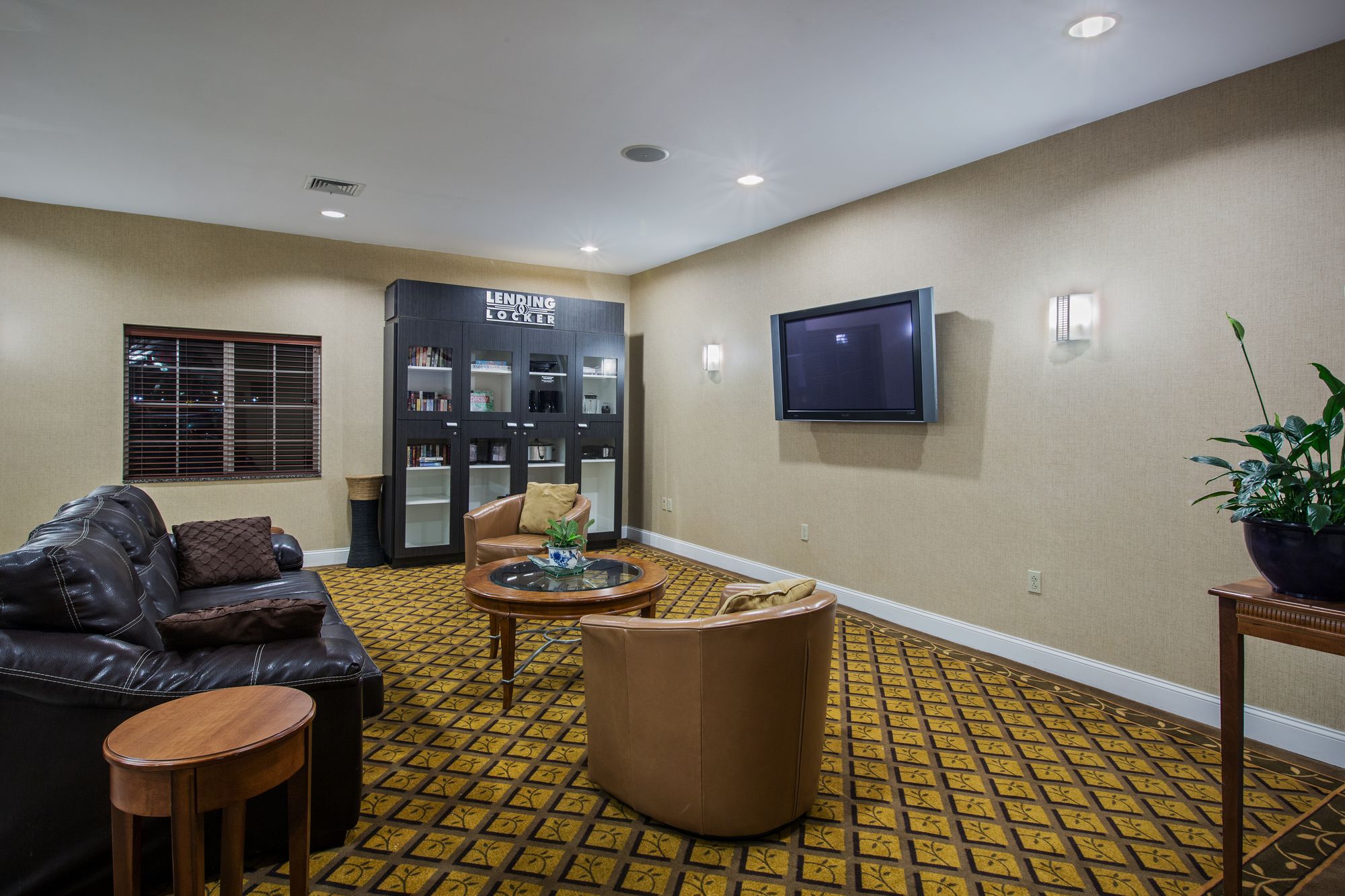 Candlewood Suites
