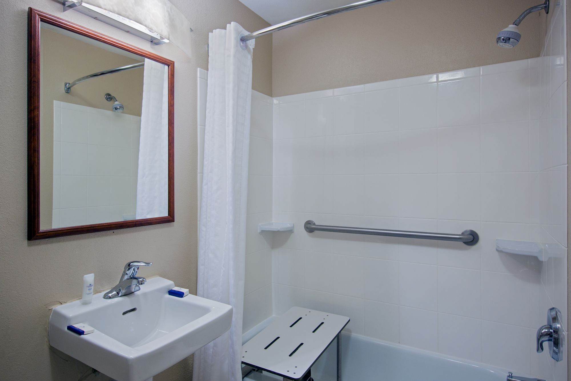 Candlewood Suites