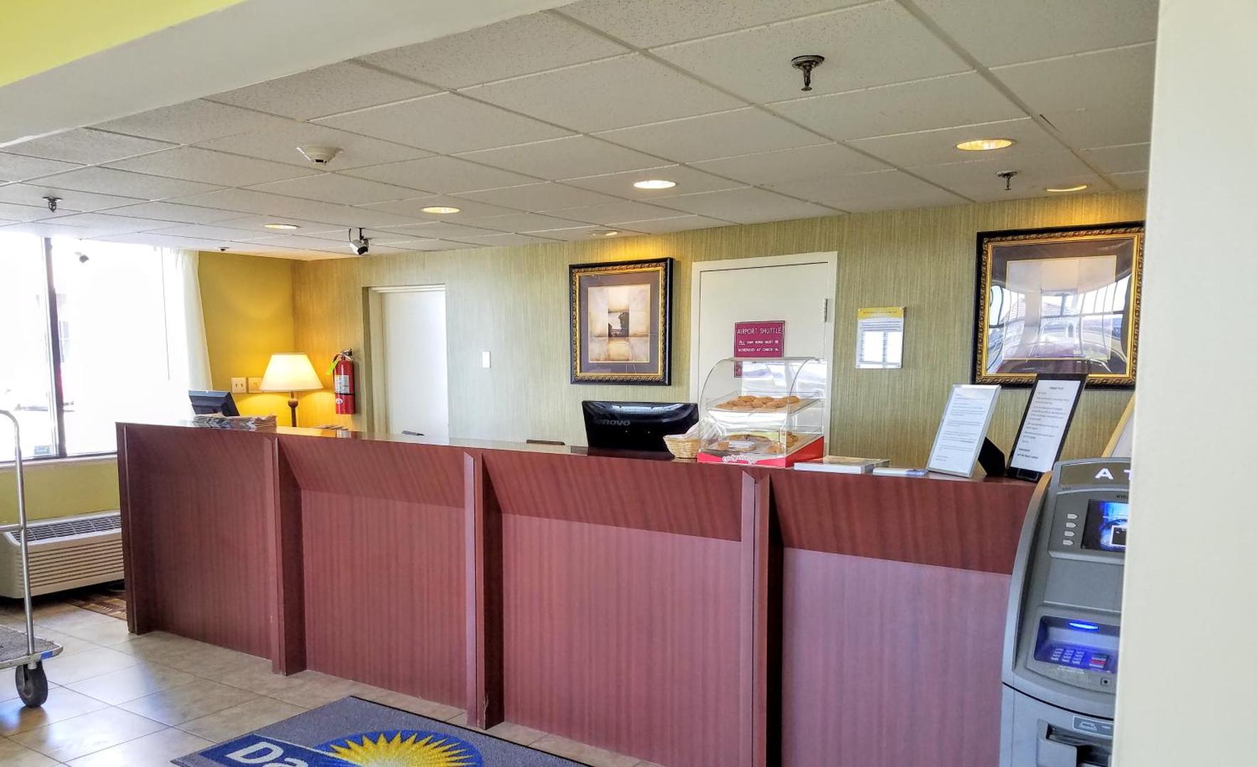 Days Inn by Wyndham Windsor Locks / Bradley Intl Airport