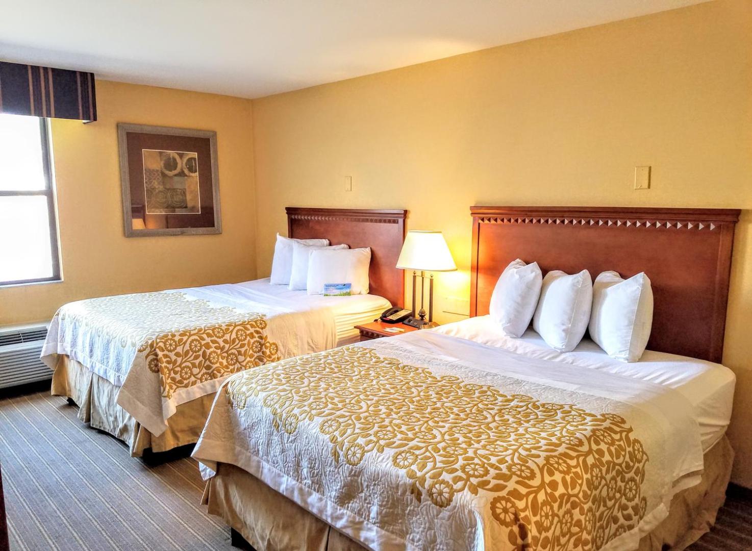 Days Inn by Wyndham Windsor Locks / Bradley Intl Airport