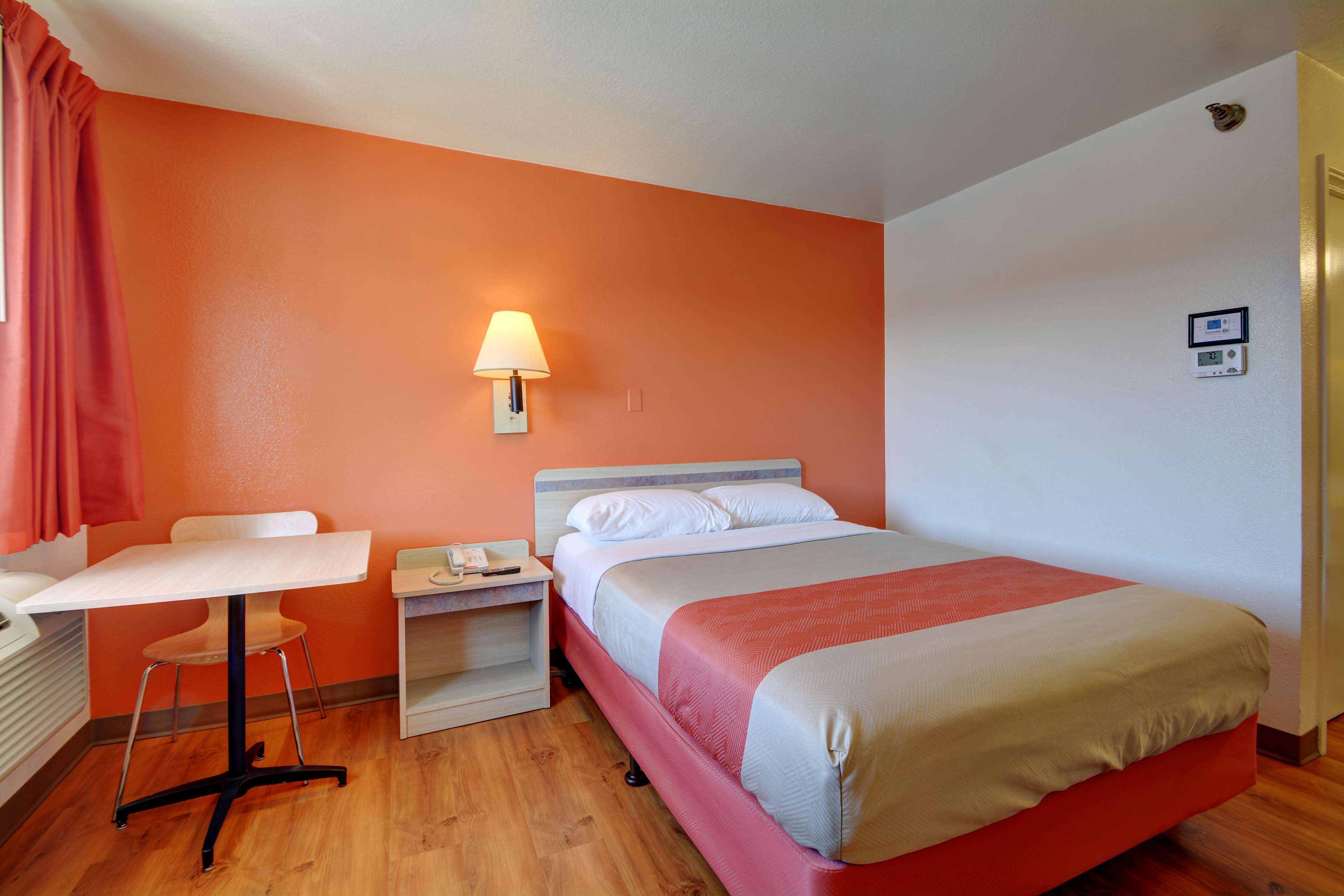 Motel 6 Hartford-Windsor Locks