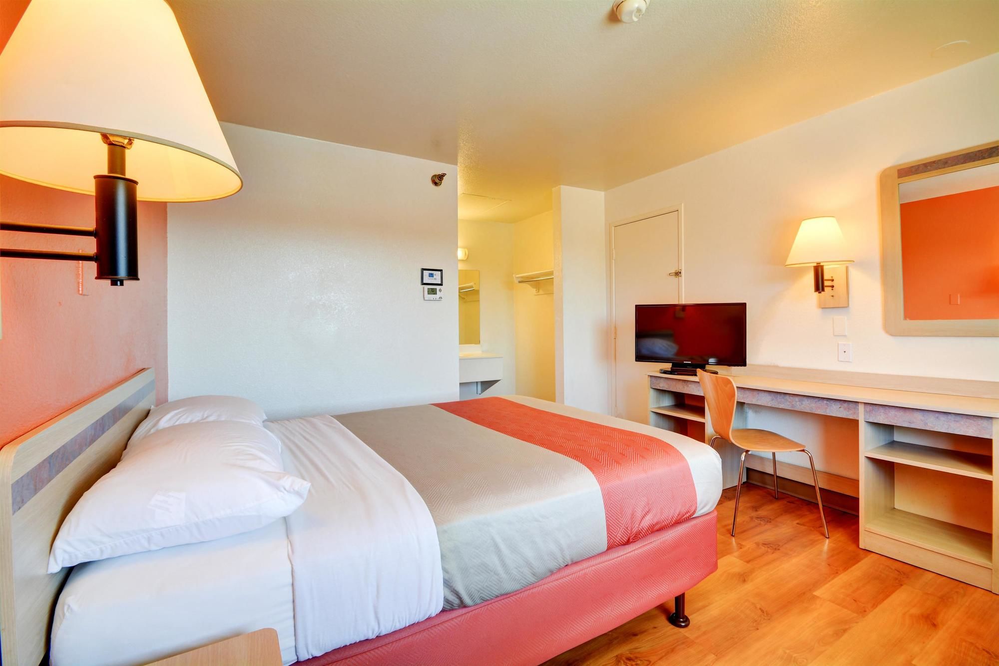 Motel 6 Hartford-Windsor Locks