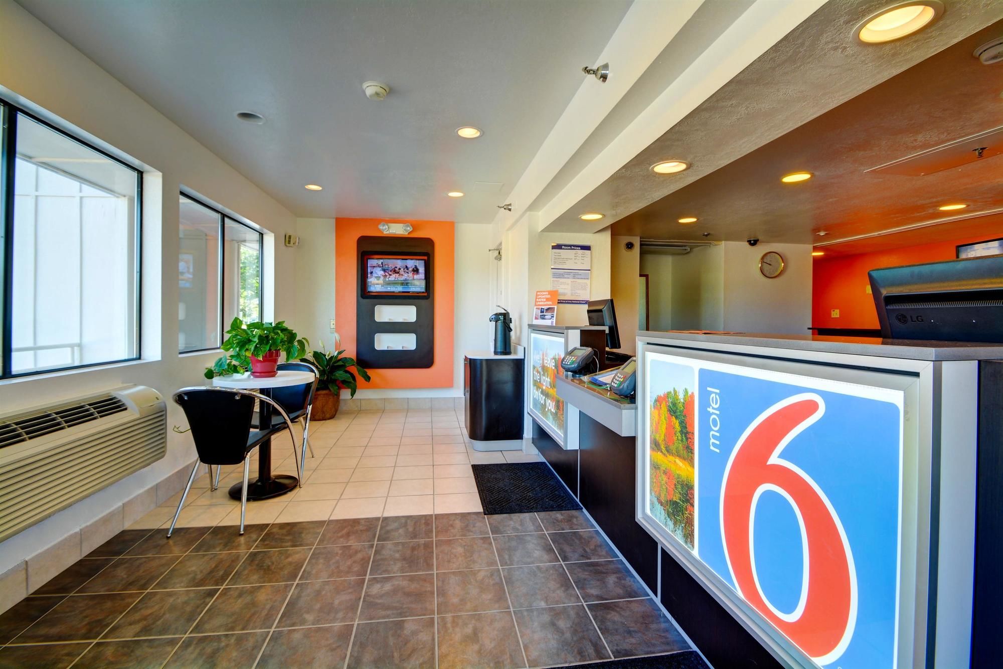 Motel 6 Hartford-Windsor Locks