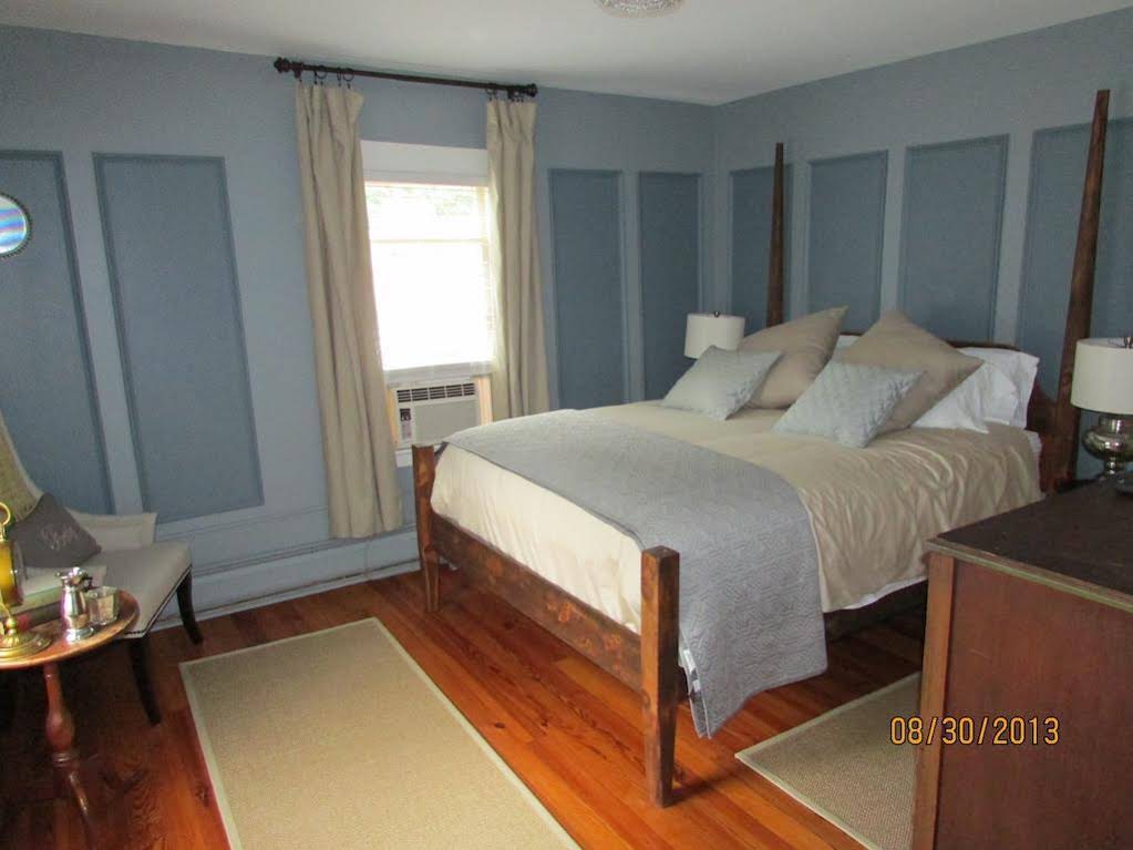 Curtis House Inn