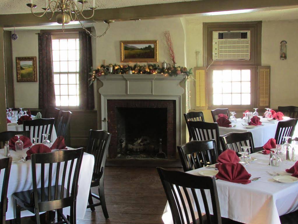 Curtis House Inn