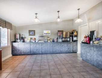 Days Inn by Wyndham Dover Downtown