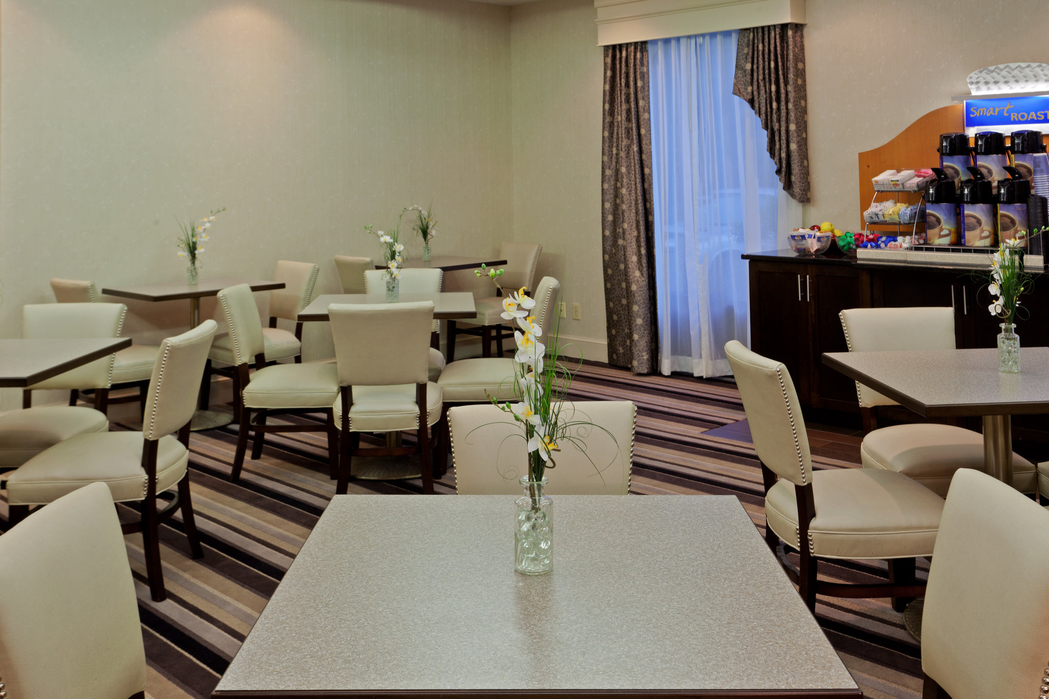 Holiday Inn Express & Suites Dover