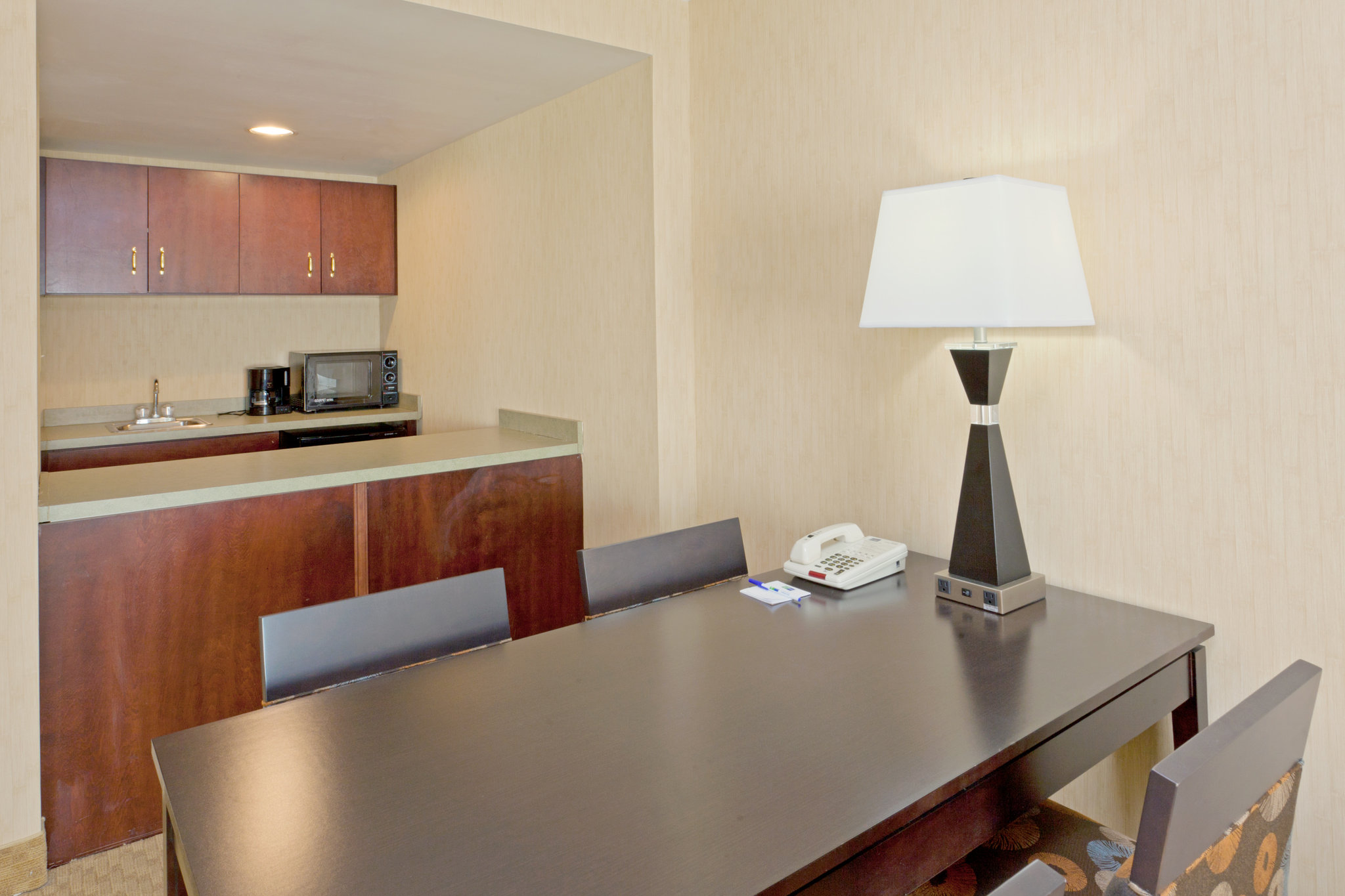 Holiday Inn Express & Suites Dover