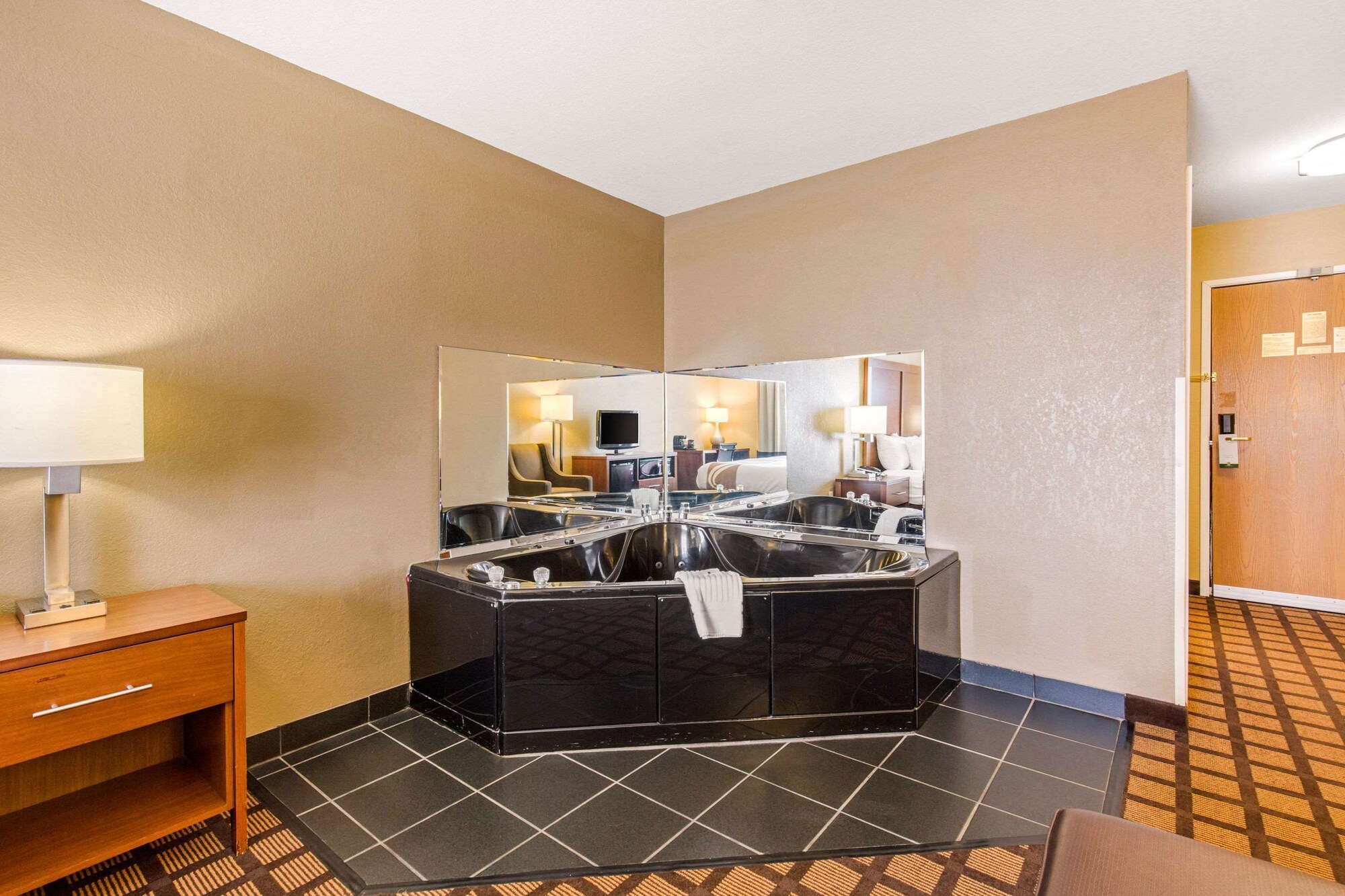 Quality Inn & Suites