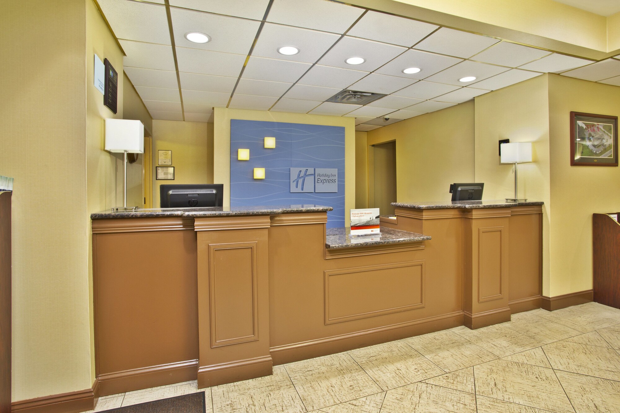 Holiday Inn Express & Suites Harrington
