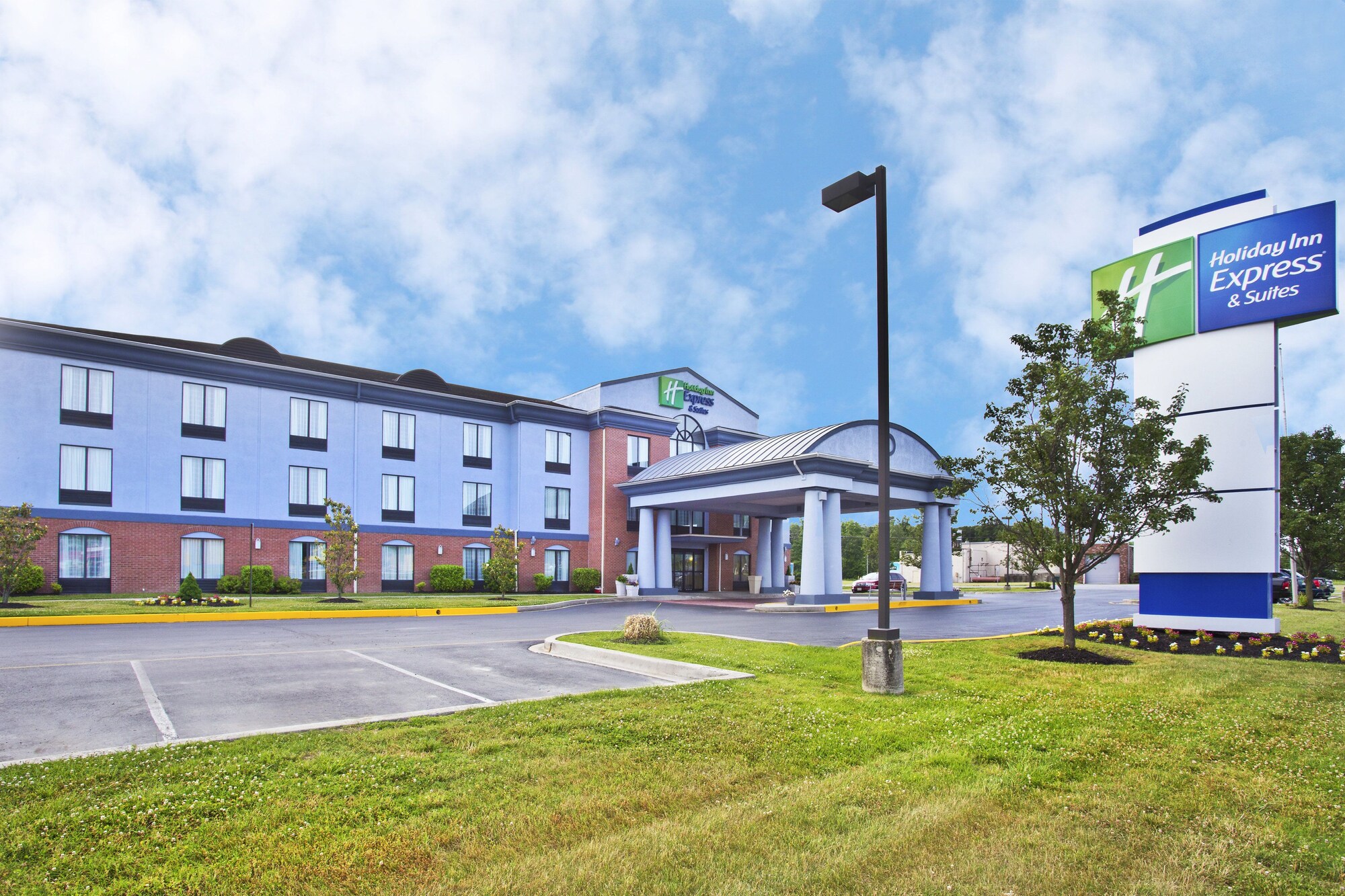 Holiday Inn Express & Suites Harrington