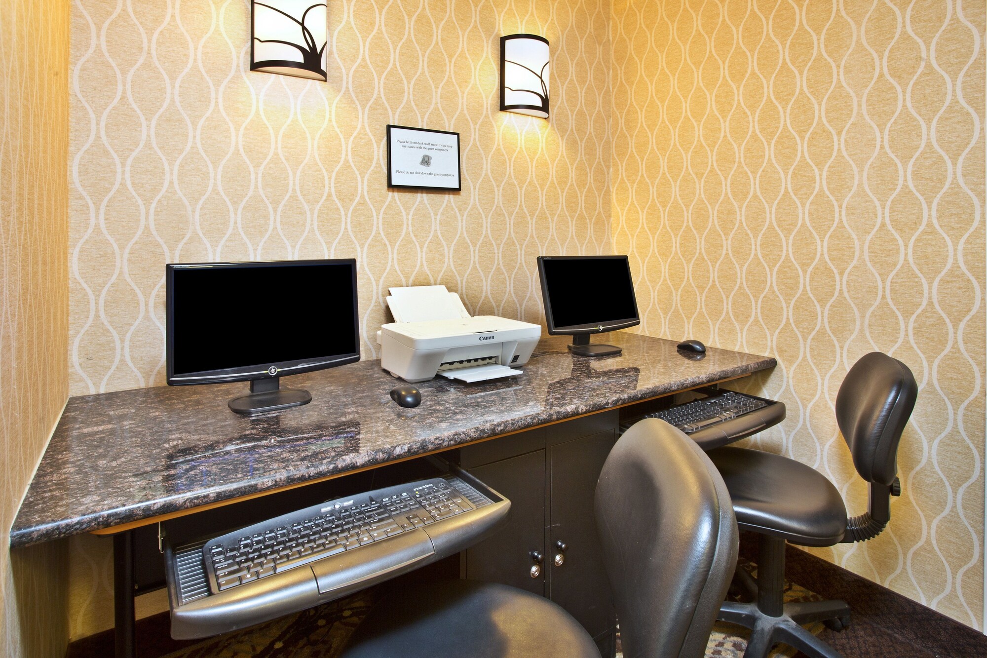 Holiday Inn Express & Suites Harrington