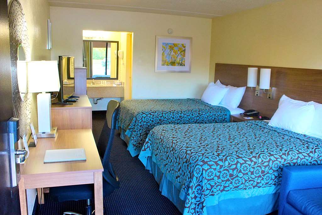 Days Inn by Wyndham Newark Wilmington