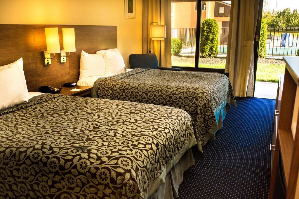 Days Inn by Wyndham Newark Wilmington