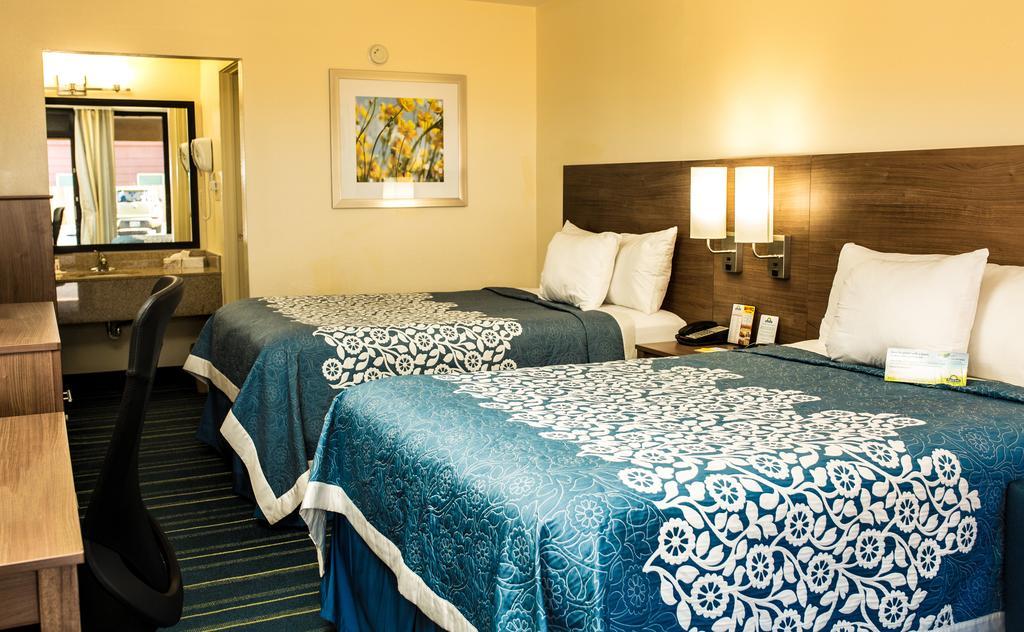 Days Inn by Wyndham Newark Wilmington