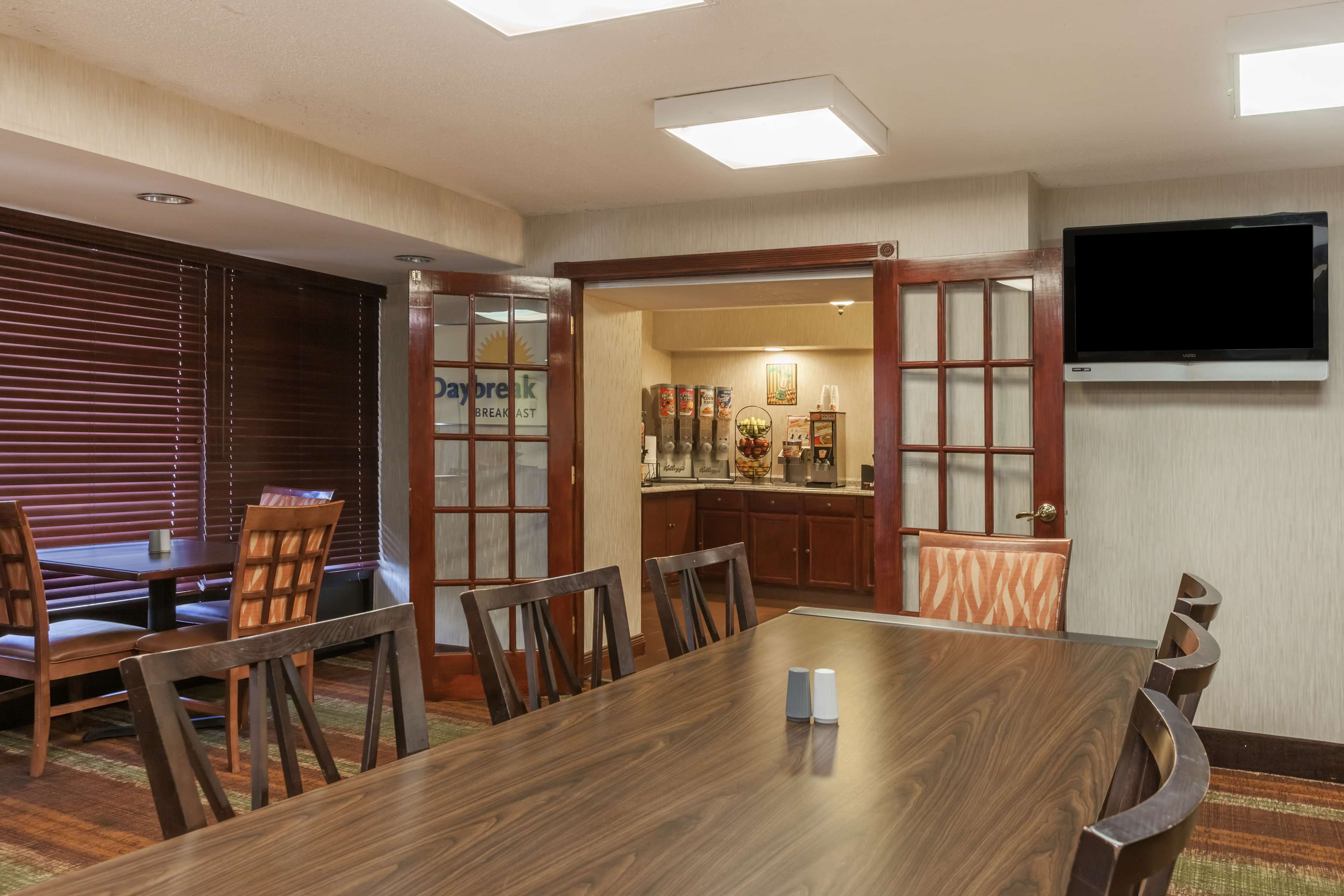 Days Inn by Wyndham Newark Wilmington