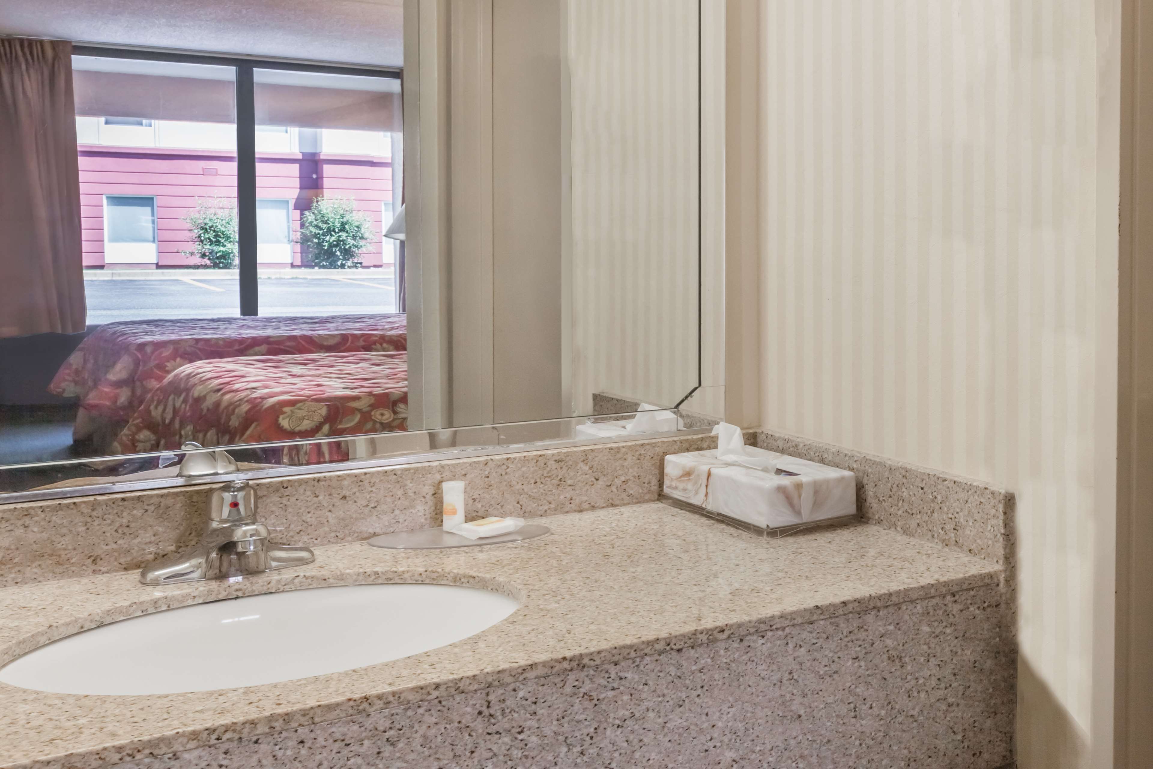 Days Inn by Wyndham Newark Wilmington