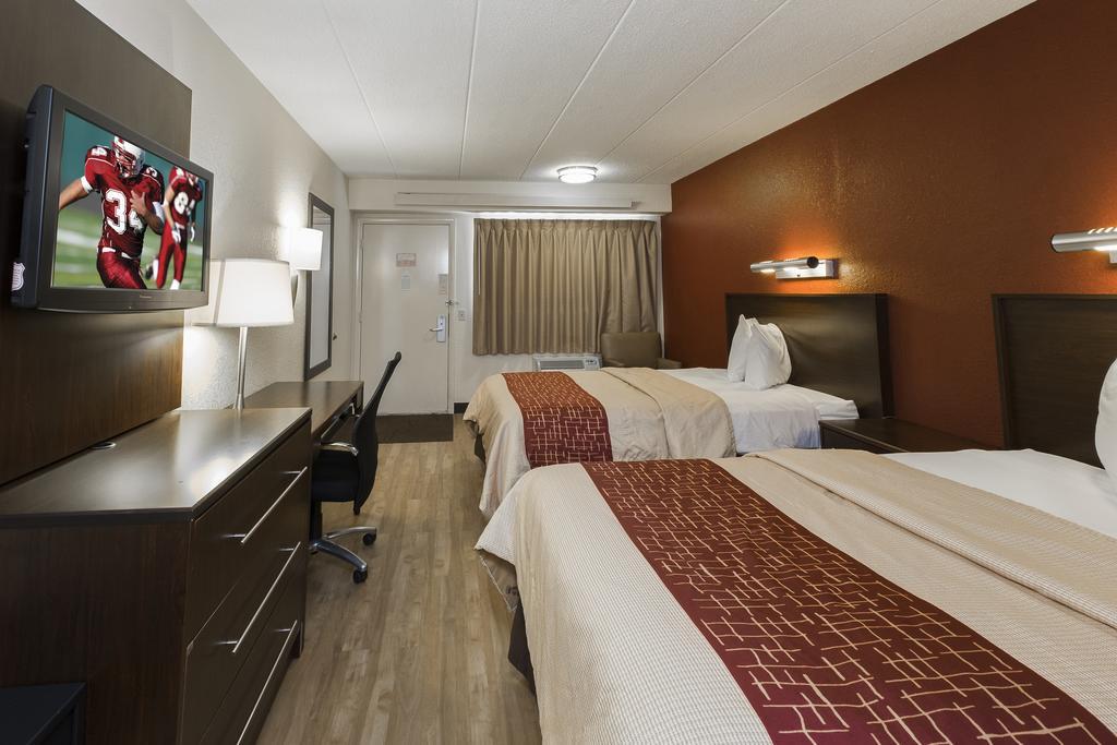 Red Roof PLUS+ Wilmington - Newark