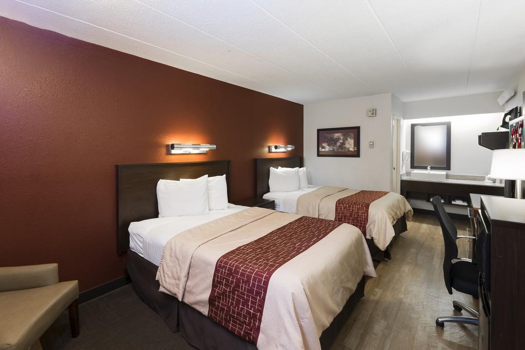 Red Roof PLUS+ Wilmington - Newark