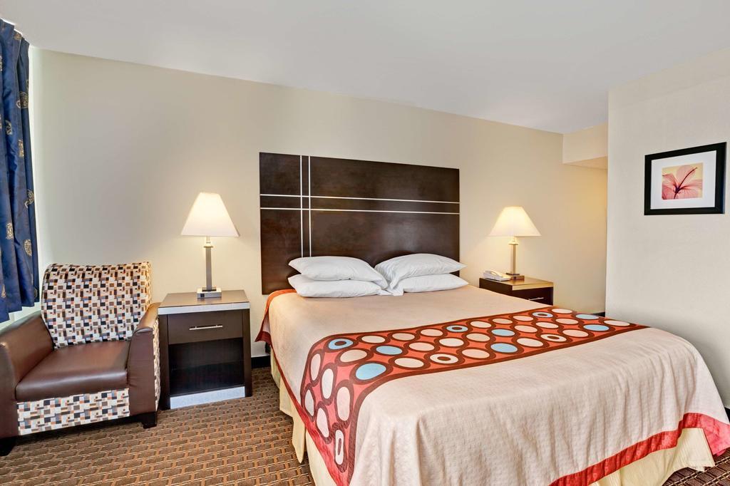 Super 8 by Wyndham Newark DE