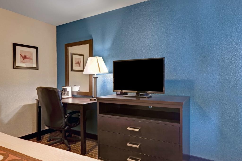 Super 8 by Wyndham Newark DE