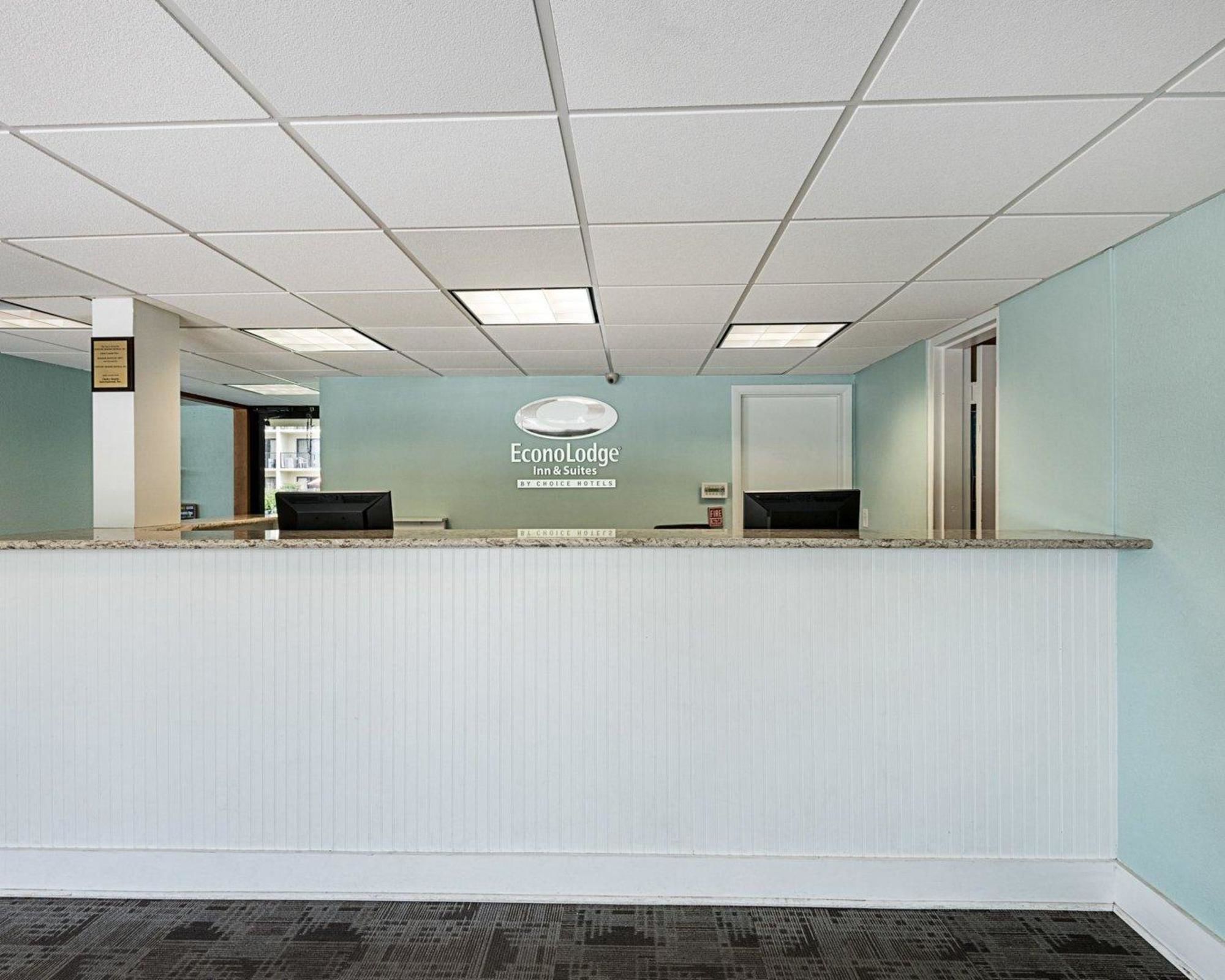 Econo Lodge Inn & Suites Resort - Rehoboth Beach