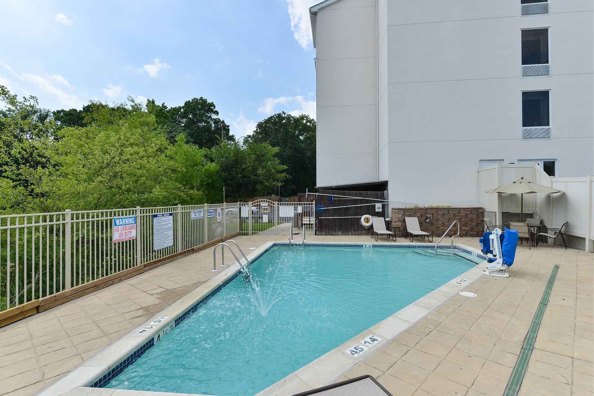 Holiday Inn Express Seaford-Route 13