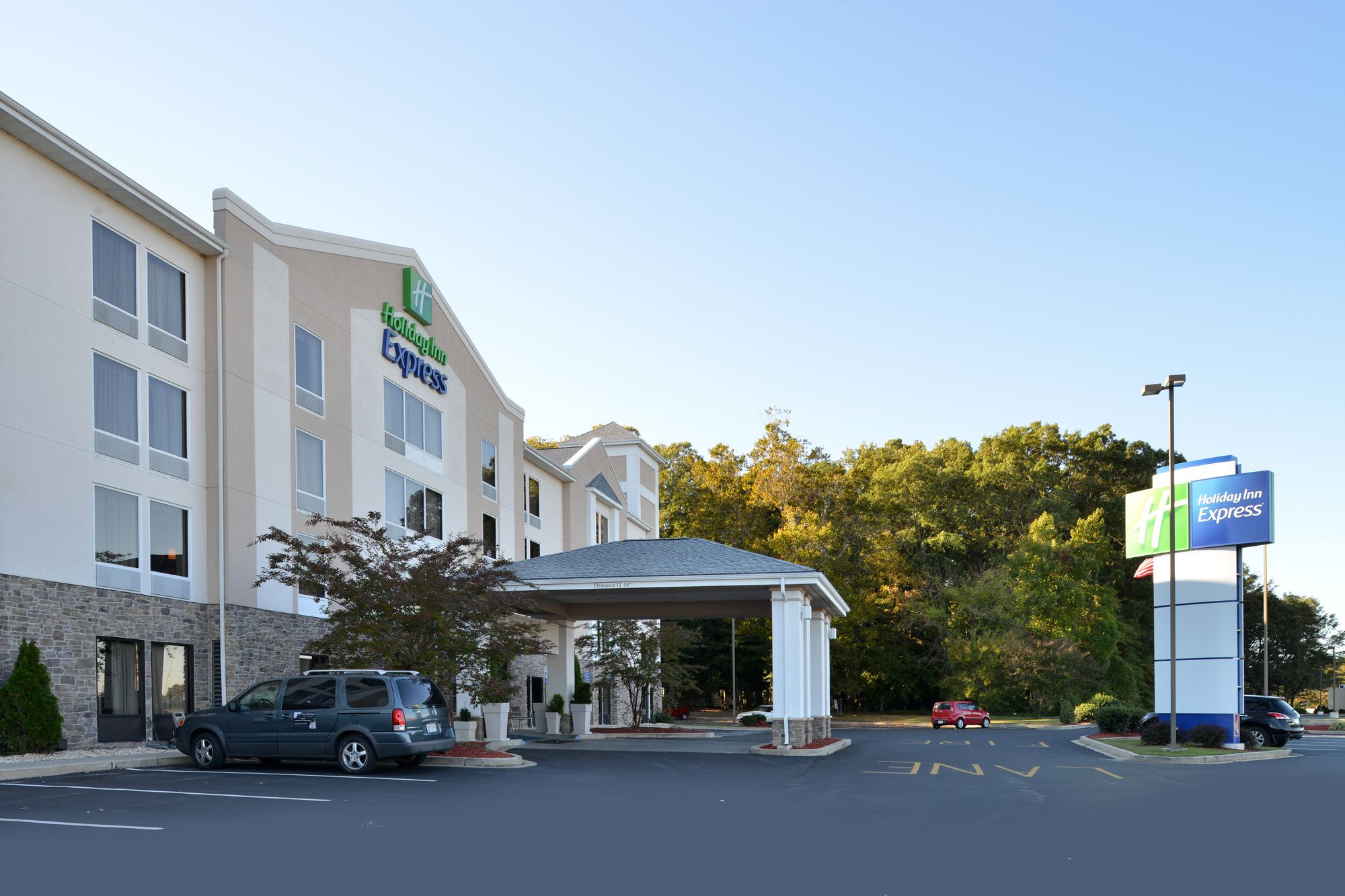 Holiday Inn Express Seaford-Route 13