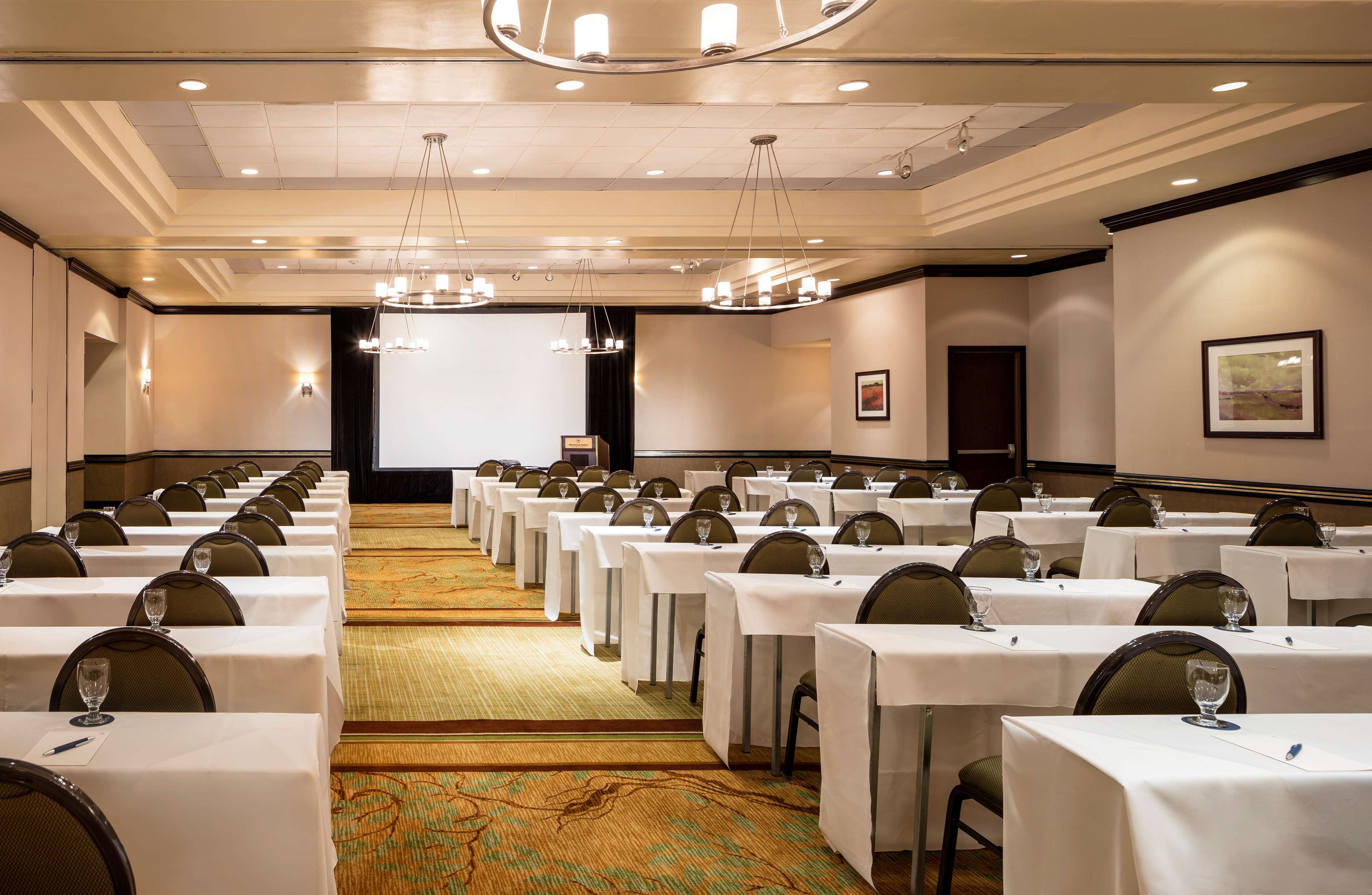 Sheraton Suites Wilmington Downtown