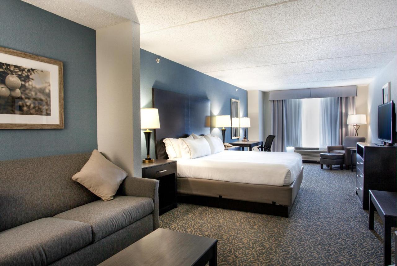 Holiday Inn Express Hotel & Suites Arcadia