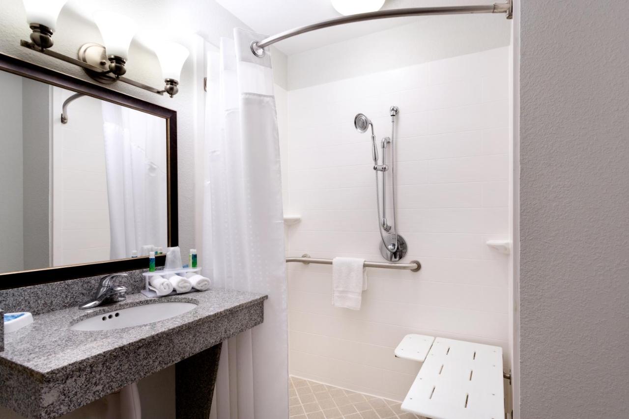 Holiday Inn Express Hotel & Suites Arcadia