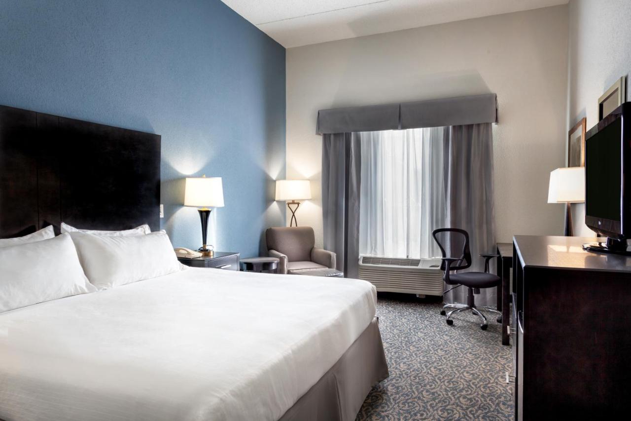 Holiday Inn Express Hotel & Suites Arcadia