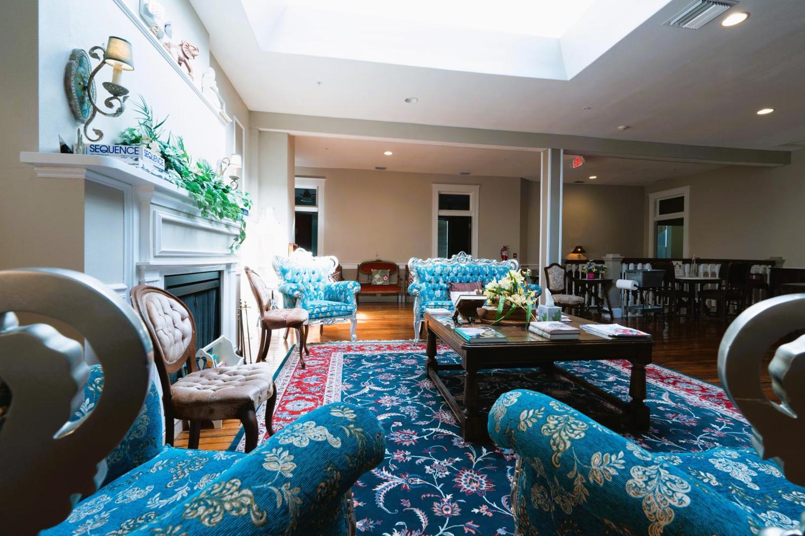 Oak Park Inn