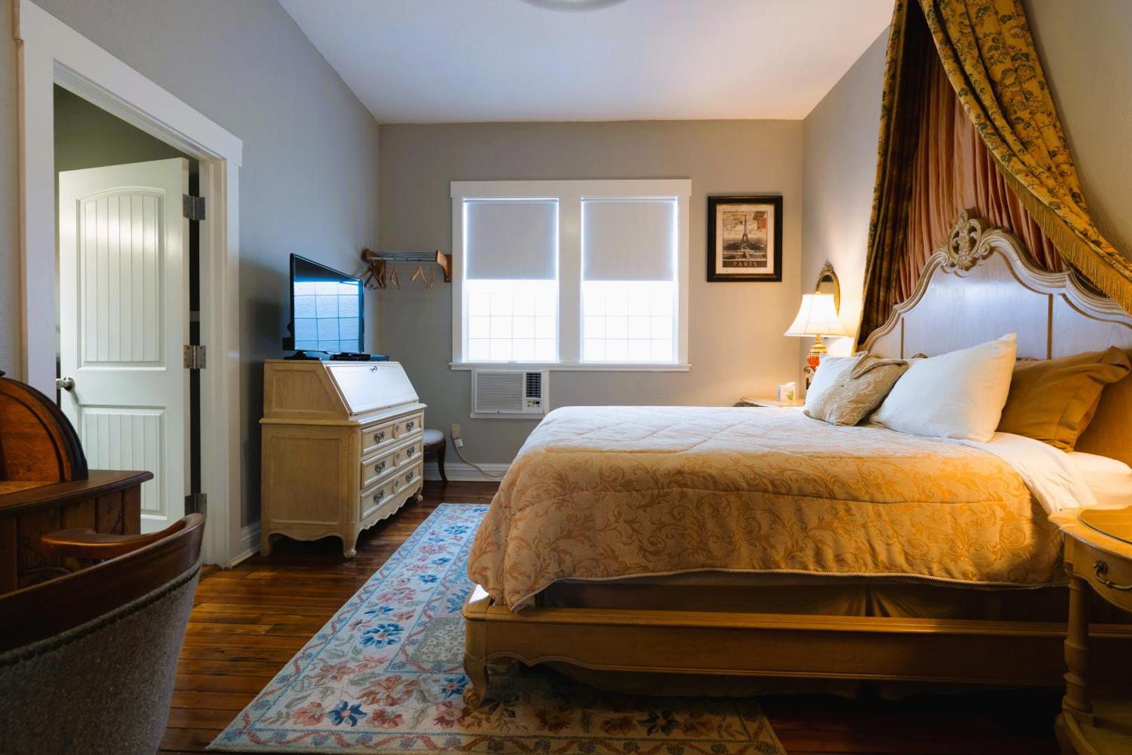 Oak Park Inn