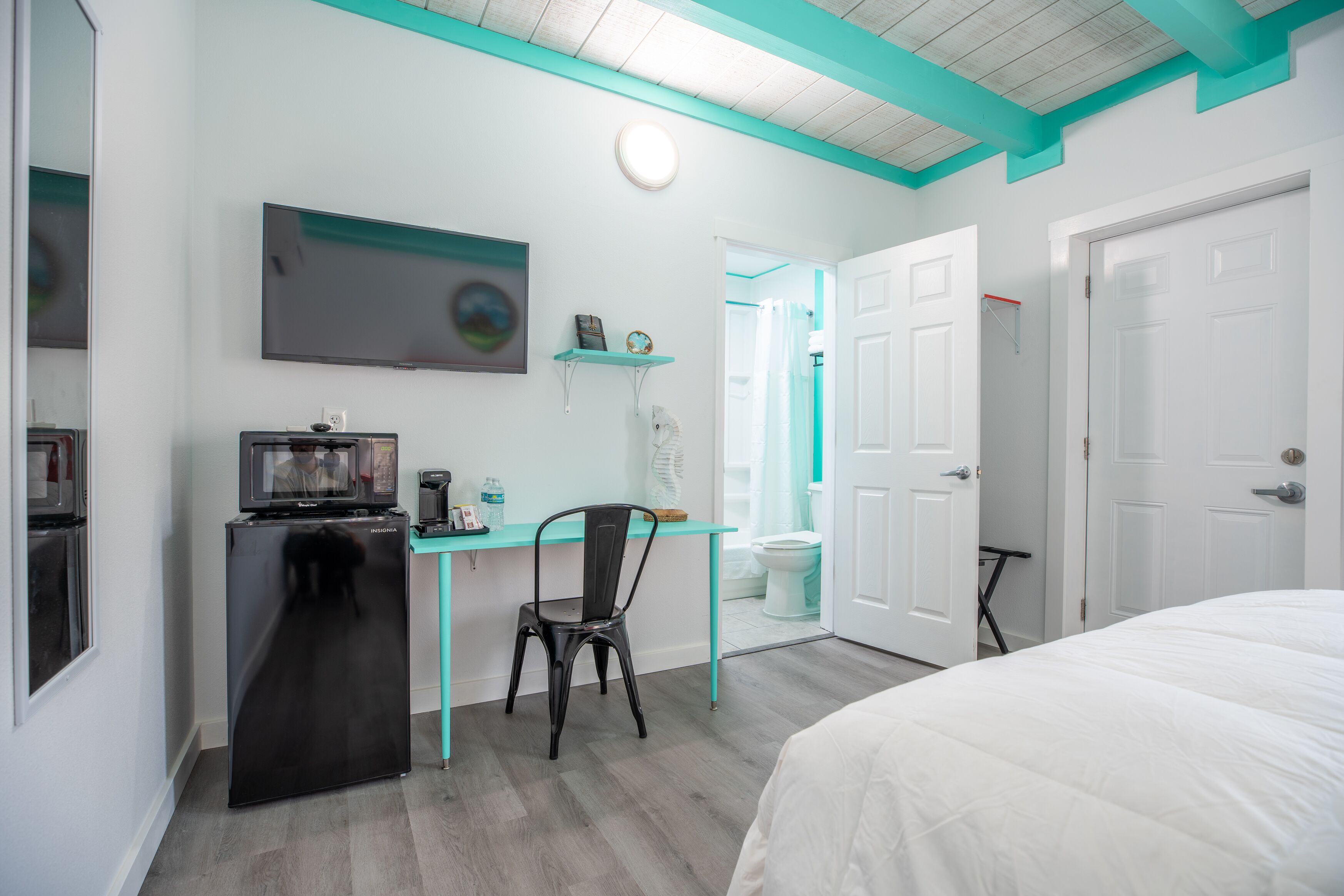Salt Air Inn & Suites